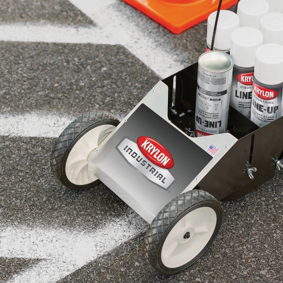Krylon Industrial 8300  SB Highway White Striping Paint Image 3