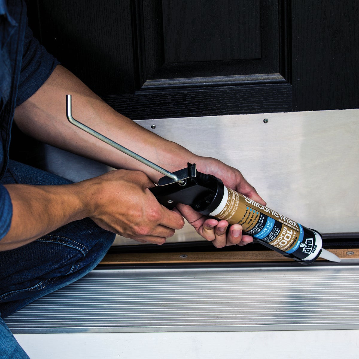 DAP Silicone Max 10 Oz. White Premium All Purpose 100% Silicone Sealant Image 3