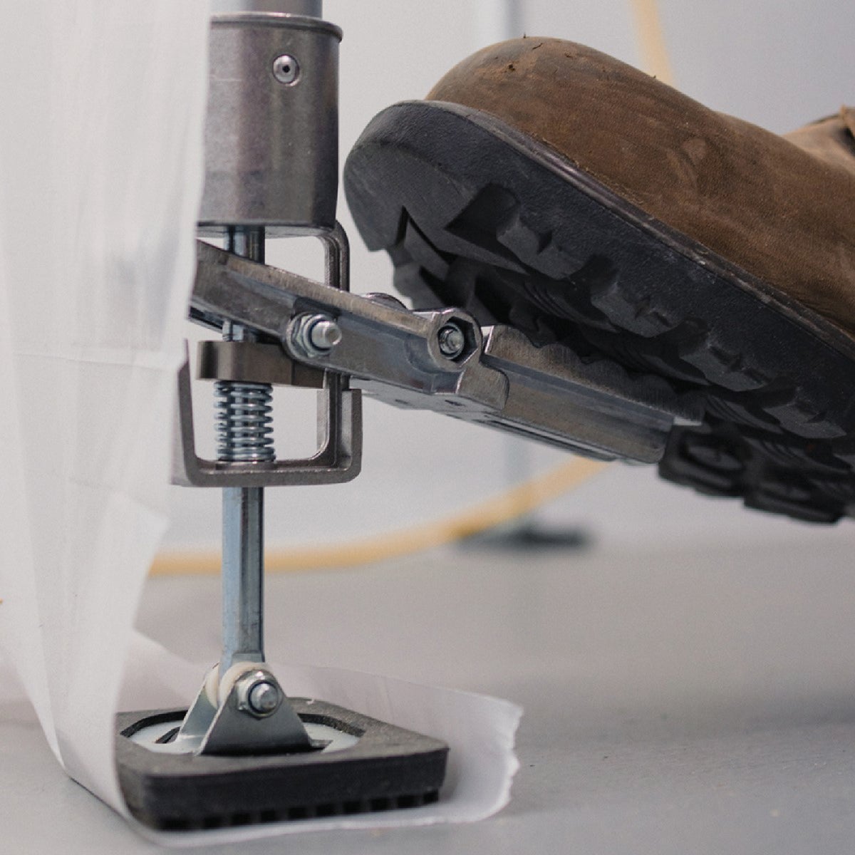 Trimaco E-Z Up  12 Ft. Heavy Duty Dust Containment Pole (2-Pack) Image 4