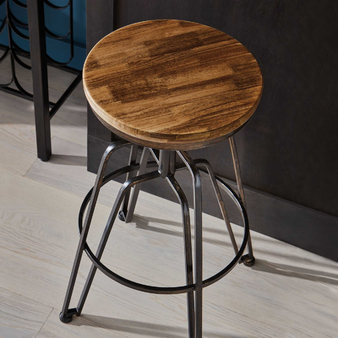 Minwax Wood Finish Penetrating Stain, Red Oak, 1/2 Pt. Image 5