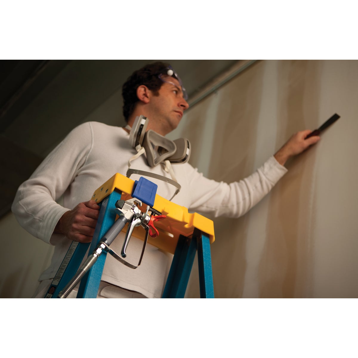 Werner 8 In. x 13.5 In. Lock-In Ladder Hook Image 5