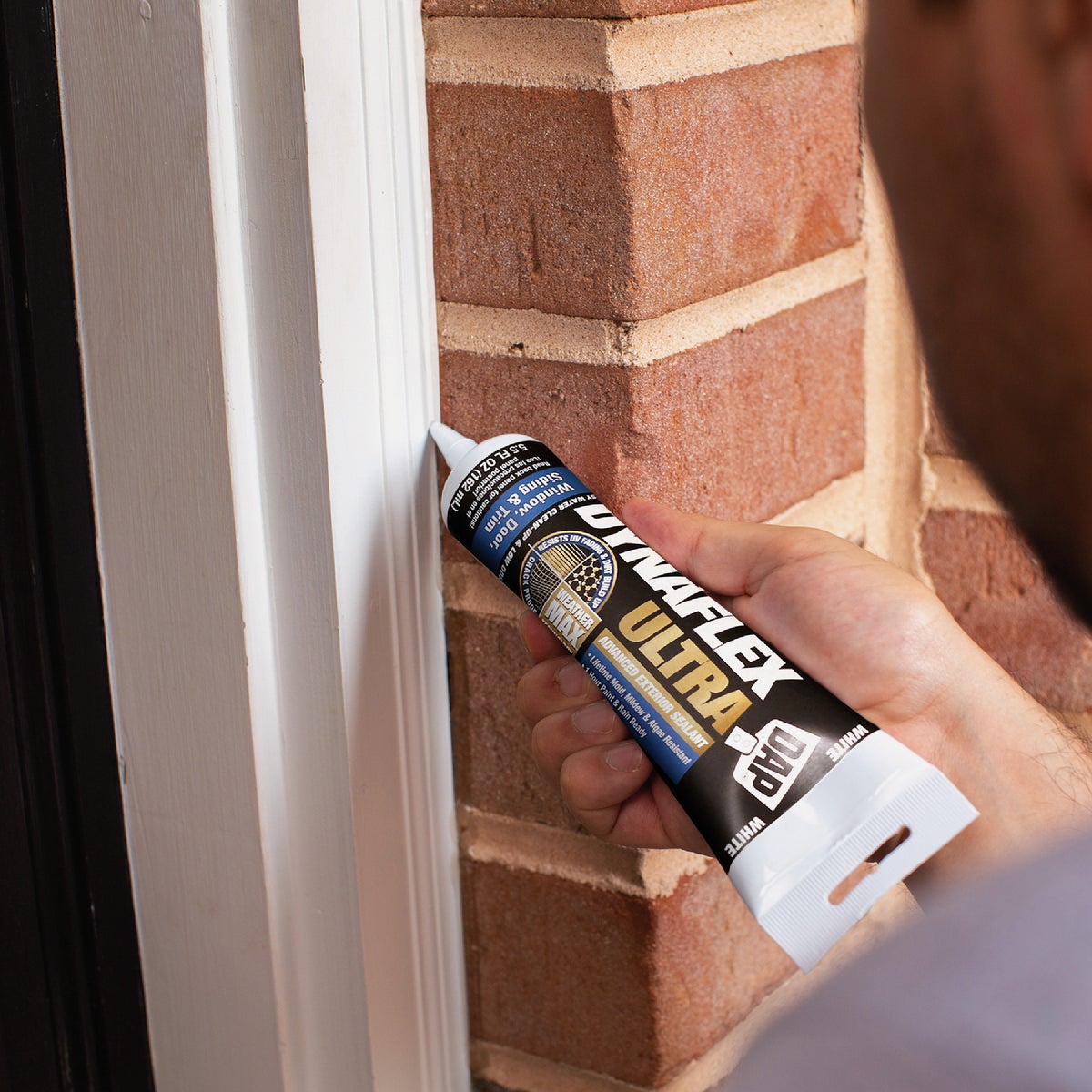 Dap Dynaflex Ultra 5.5 Oz. White Advanced Exterior Sealant for Window, Door & Siding Image 6