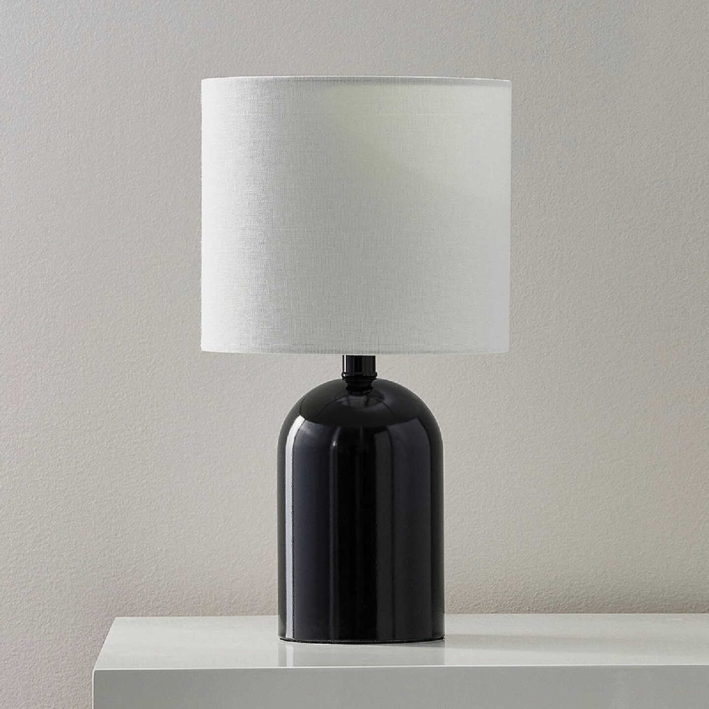 Rust-Oleum Universal 12 Oz. Gloss Black Paint Image 2