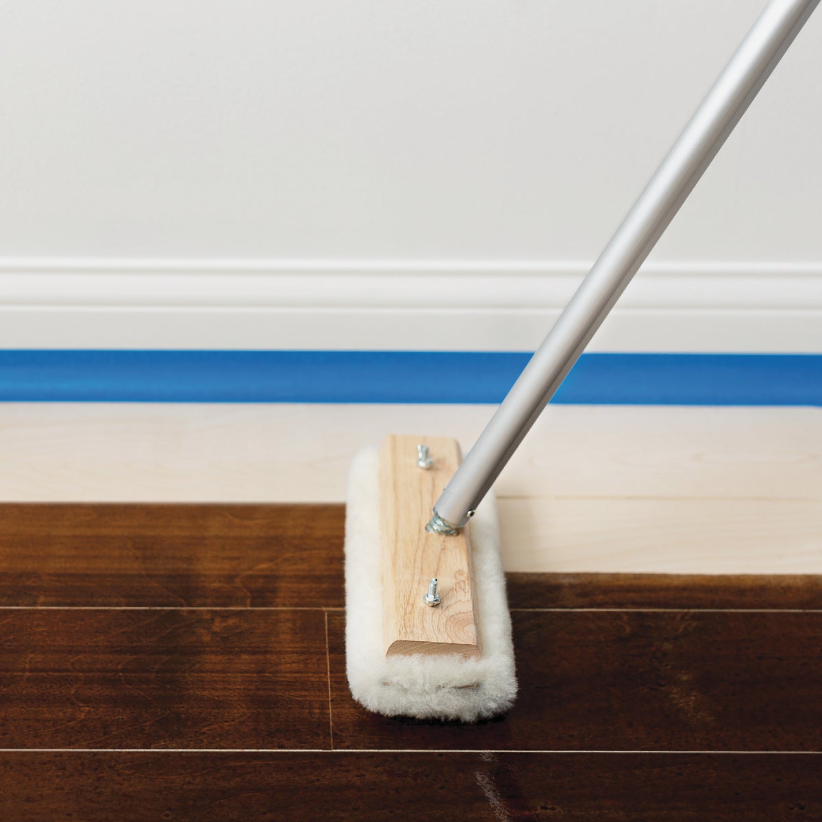 Minwax 10 In. Oil-Based Lambskin Pad Applicator Refill Image 2