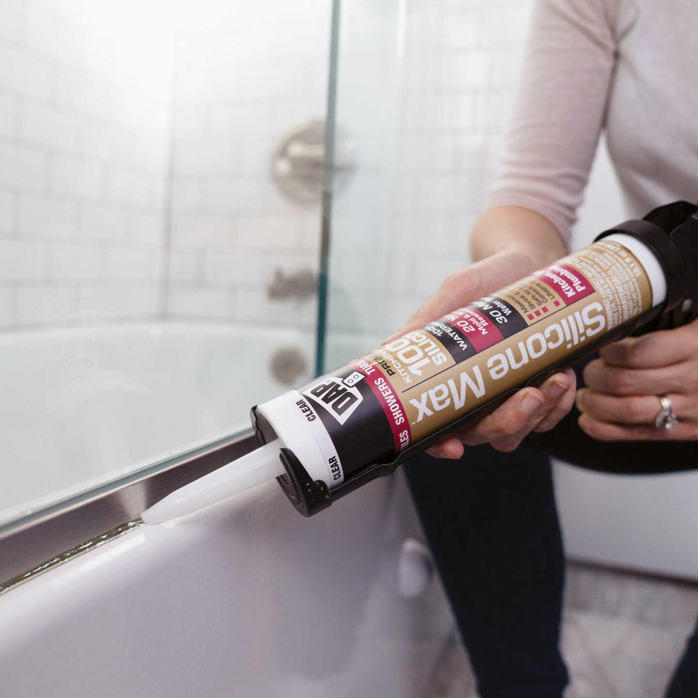 DAP Silicone Max 10 Oz. White Premium Kitchen, Bath & Plumbing 100% Silicone Sealant Image 3