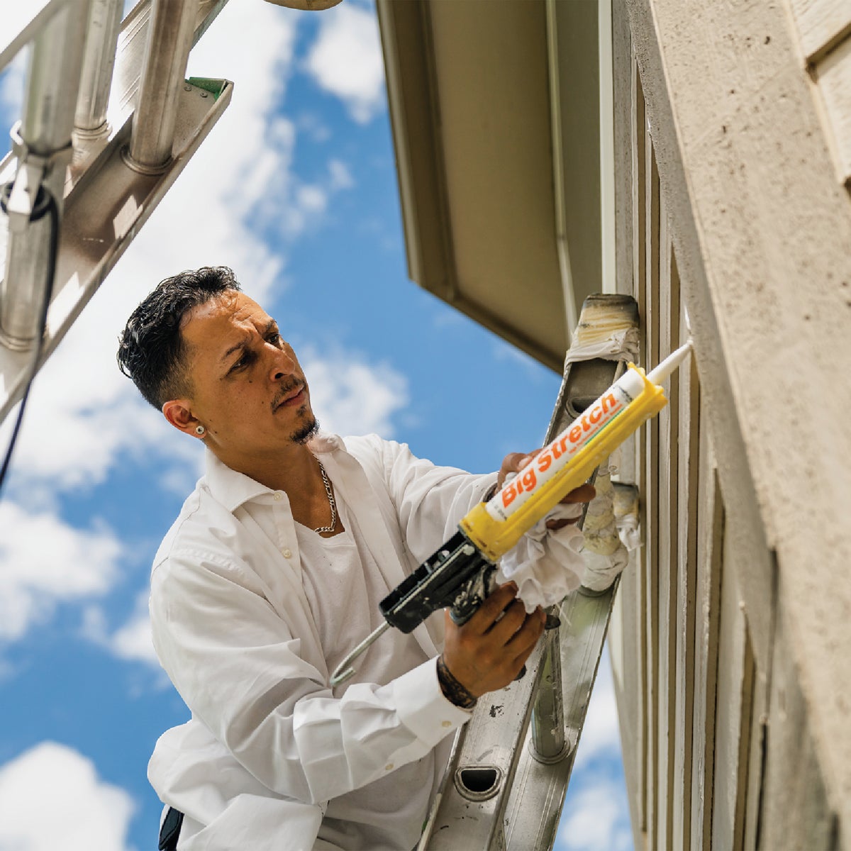 Sashco Big Stretch 10.5 Oz. Acrylic Elastomeric Caulk, Gray Image 3