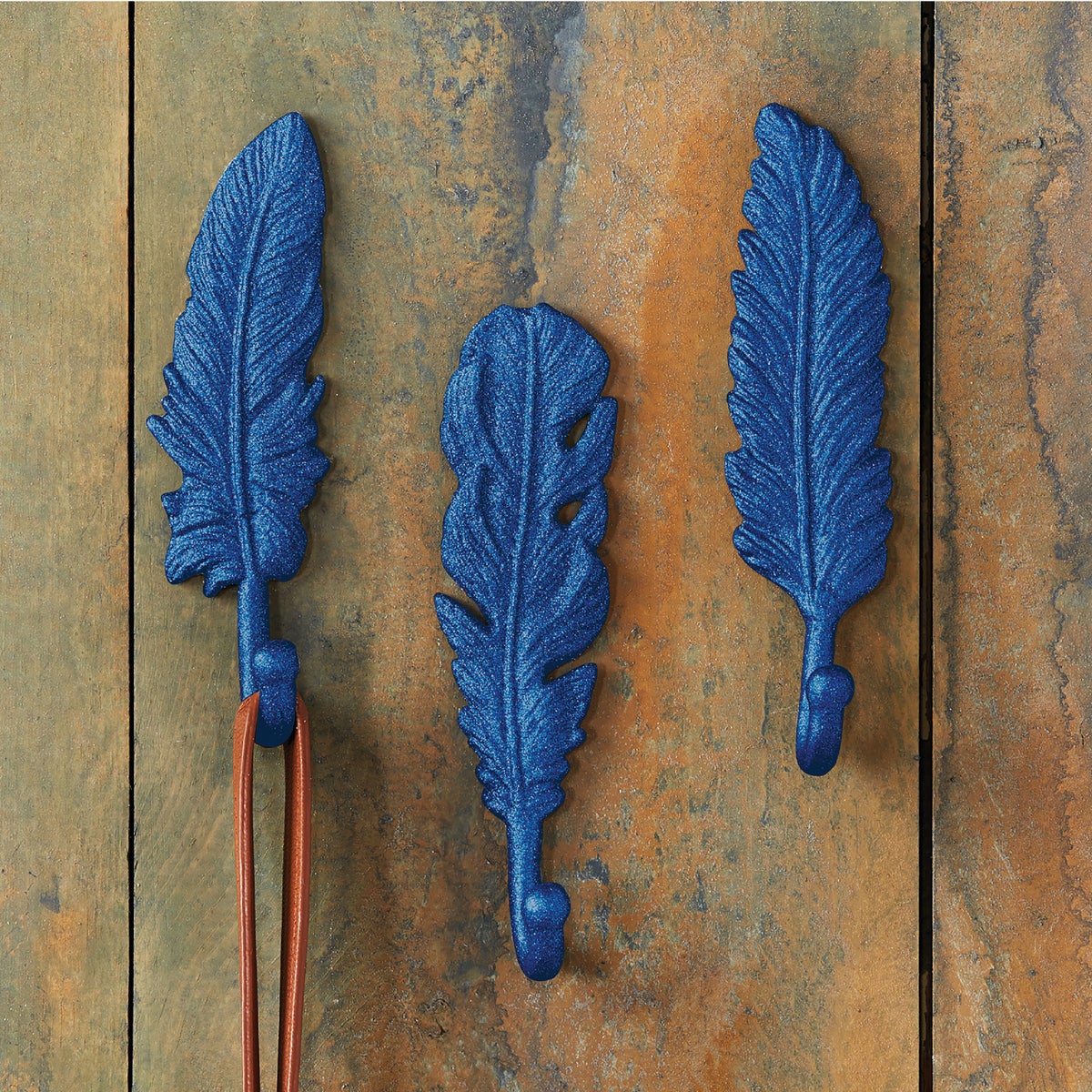 Rust-Oleum 10.25 Oz. Royal Blue Glitter Spray Paint Image 2