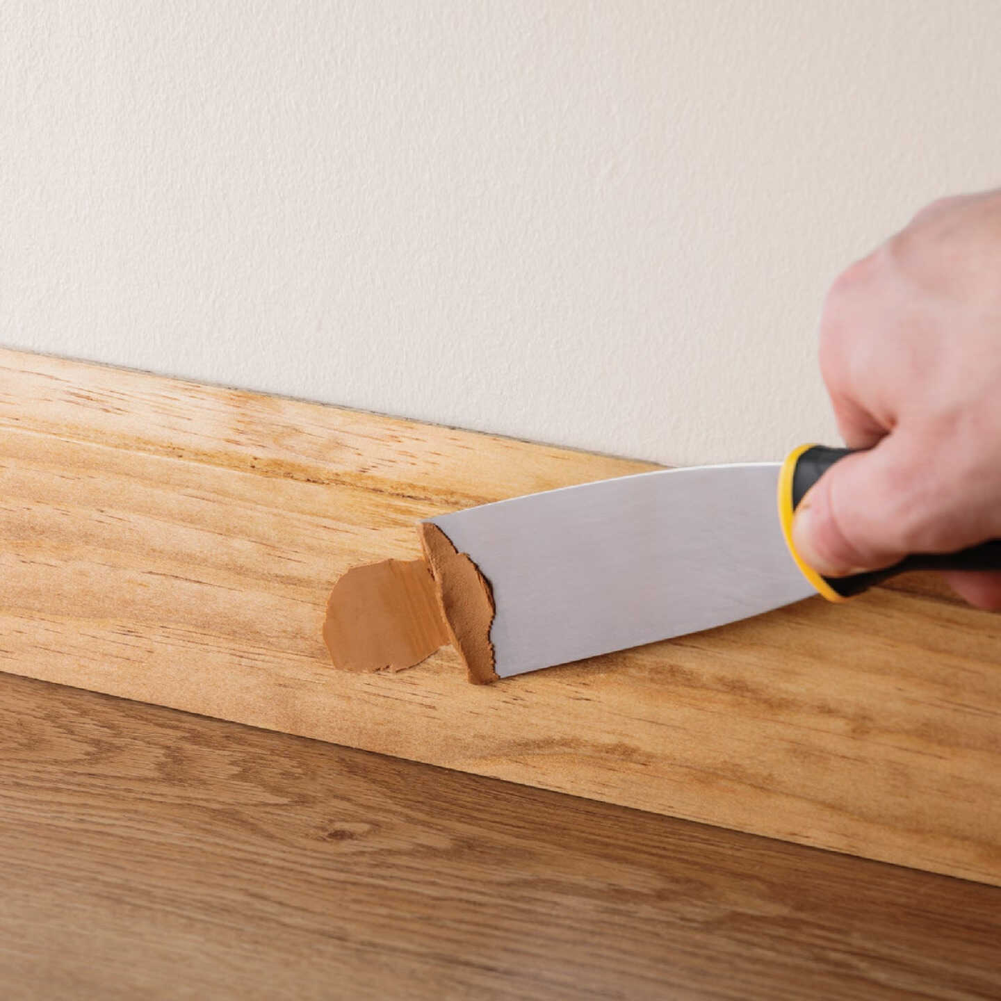 Minwax 3.75 Oz. Natural Pine Wood Putty Image 2