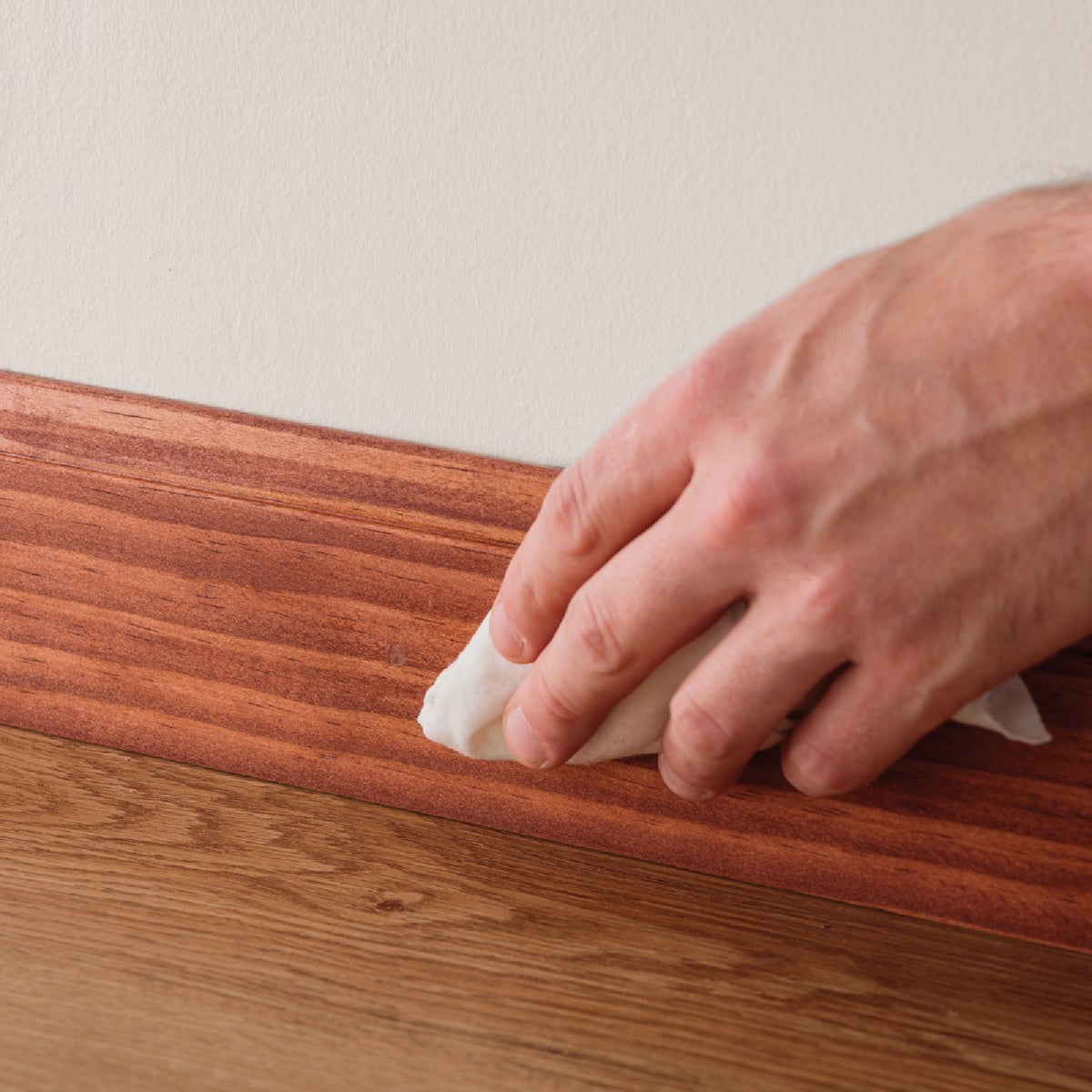 Minwax 3.75 Oz. Early American Wood Putty Image 4