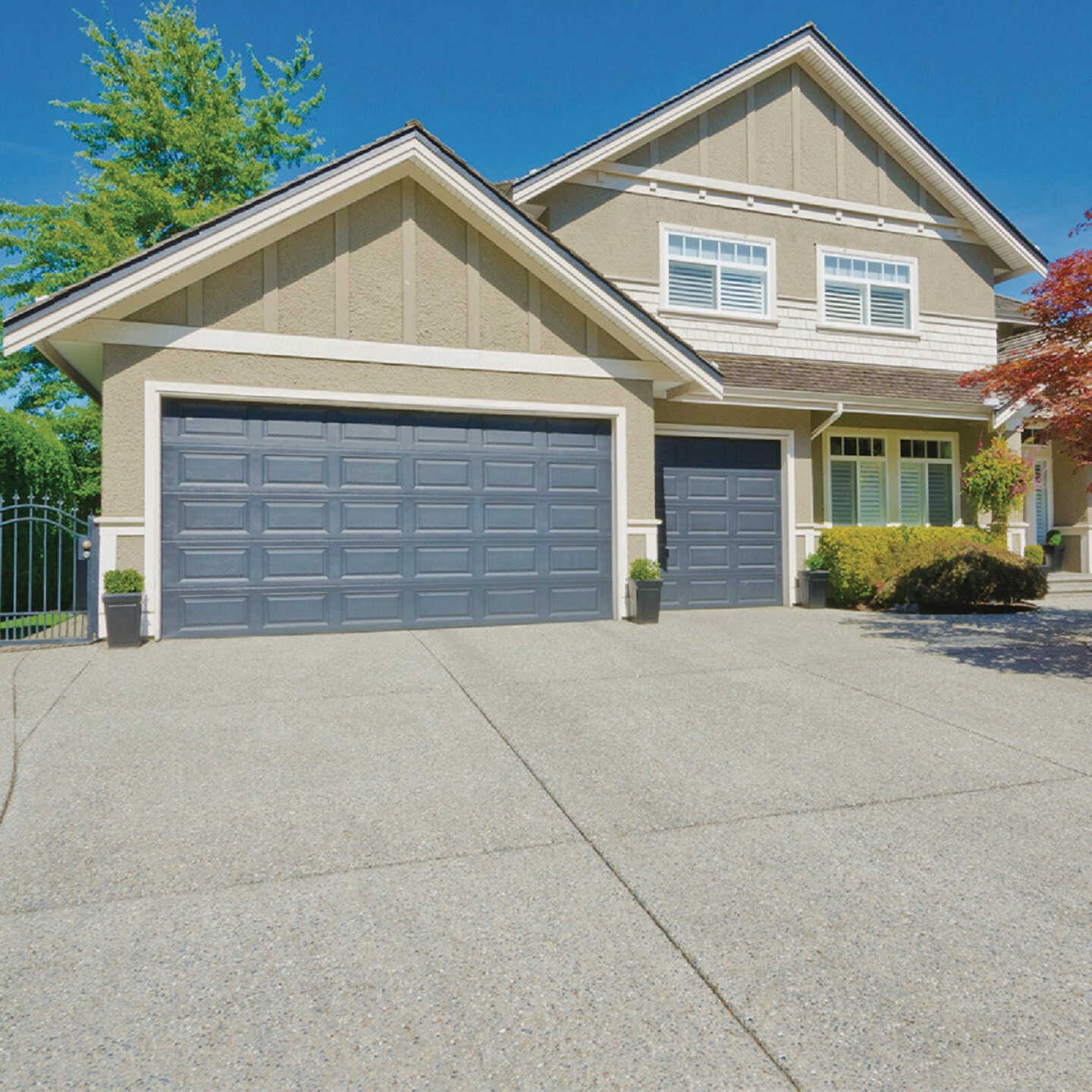 Rust-Oleum RockSolid Penetrating Concrete Sealer, 1 Gal., Clear Image 2