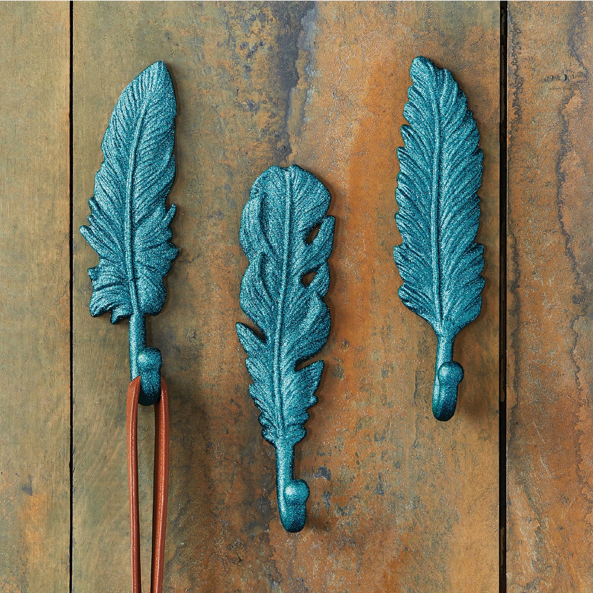 Rust-Oleum 10.25 Oz. Turquoise Glitter Spray Paint Image 2