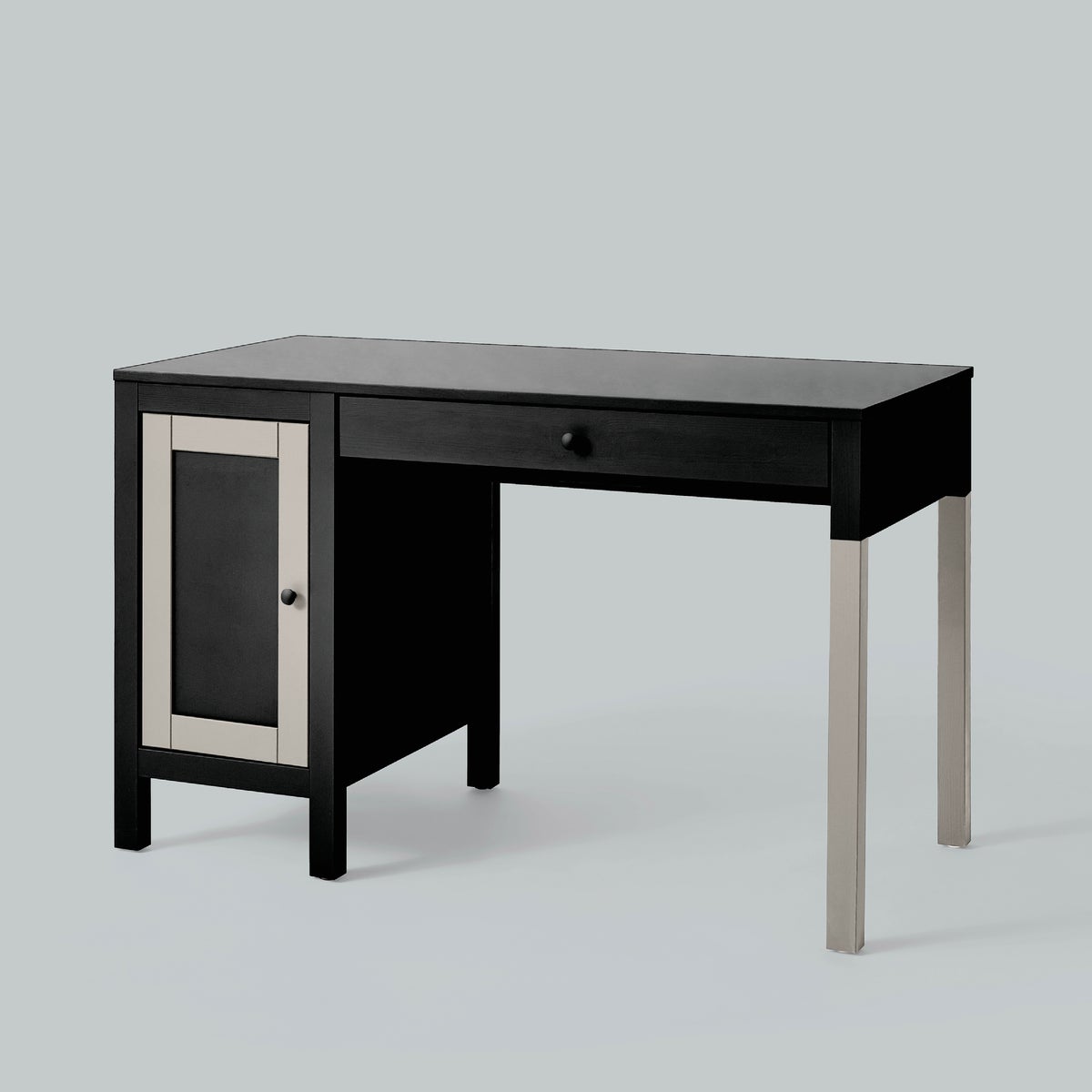 Rust-Oleum Painter's Touch 2X Ultra Cover Premium Latex Paint, Flat Black, 1 Qt. Image 4