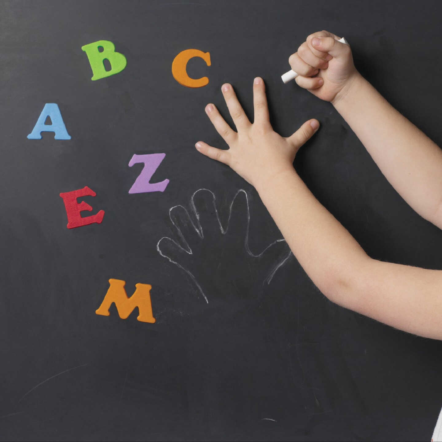 Rust-Oleum Black 11 Oz. Erasable Chalkboard Spray Finish Image 2