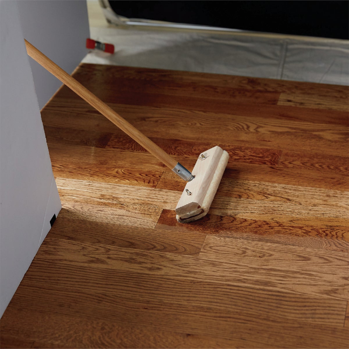 Minwax Semi-Gloss Super Fast-Drying Polyurethane For Floors, 1 Gal. Image 5