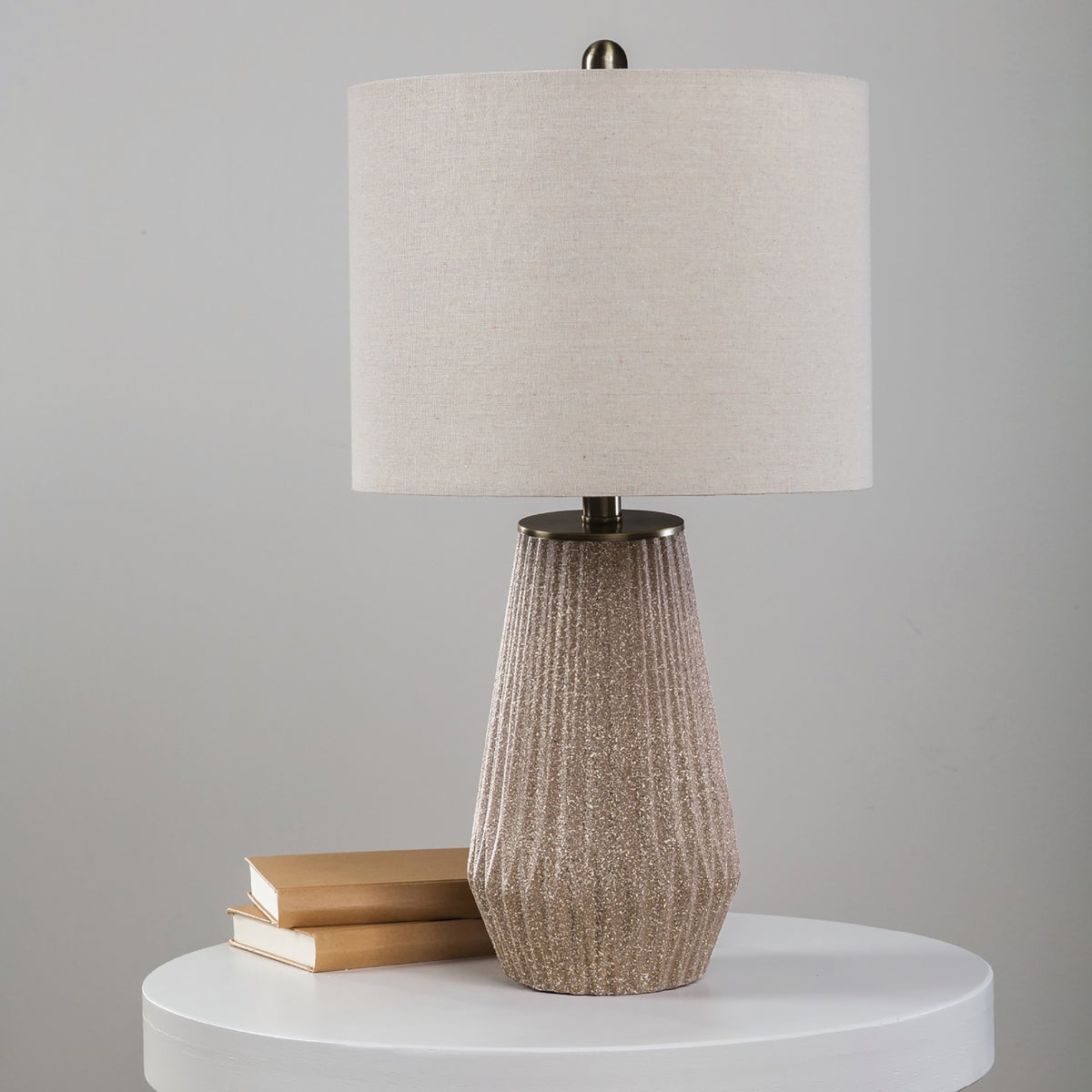 Rust-Oleum 12 Oz. Stone Pebble Textured Spray Paint Image 2