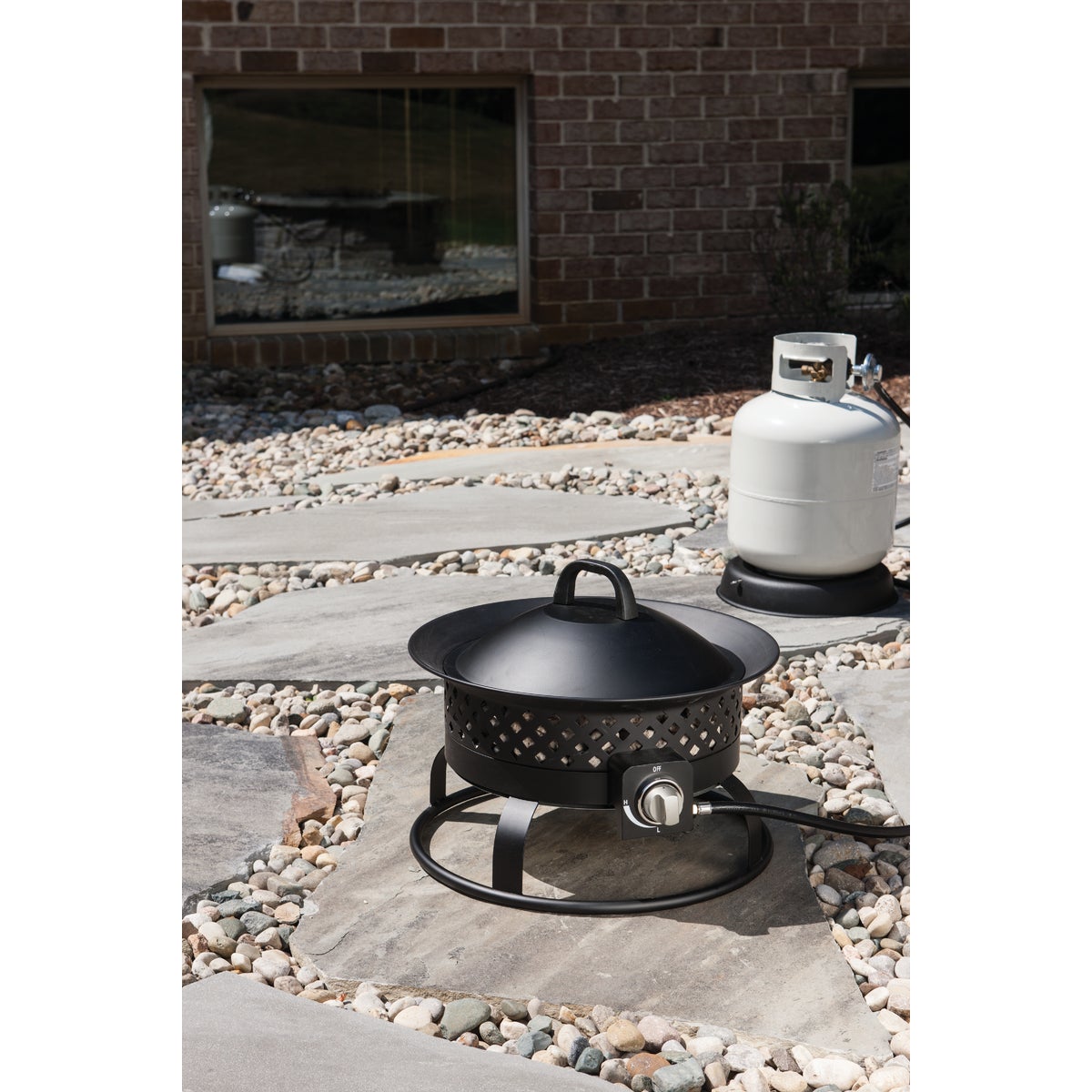 Bond Aurora 18 In. Bronze Round Steel Gas Fire Pit Image 4