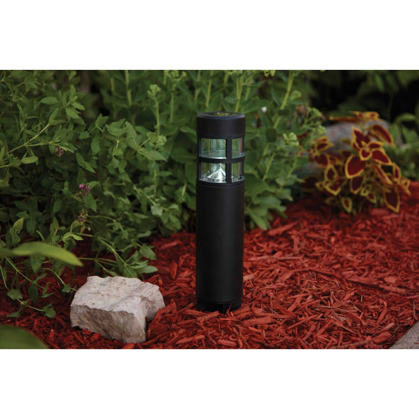 Outdoor Expressions Black 3 Lumens Metal Solar Path Light Image 2