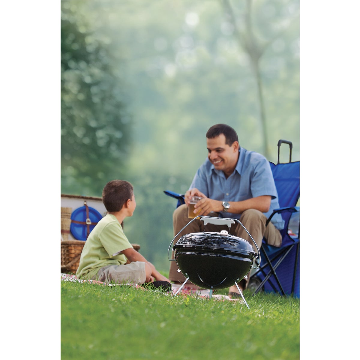 Weber Smokey Joe 14 In. Dia. Black Tuck-N-Carry Charcoal Grill Image 4