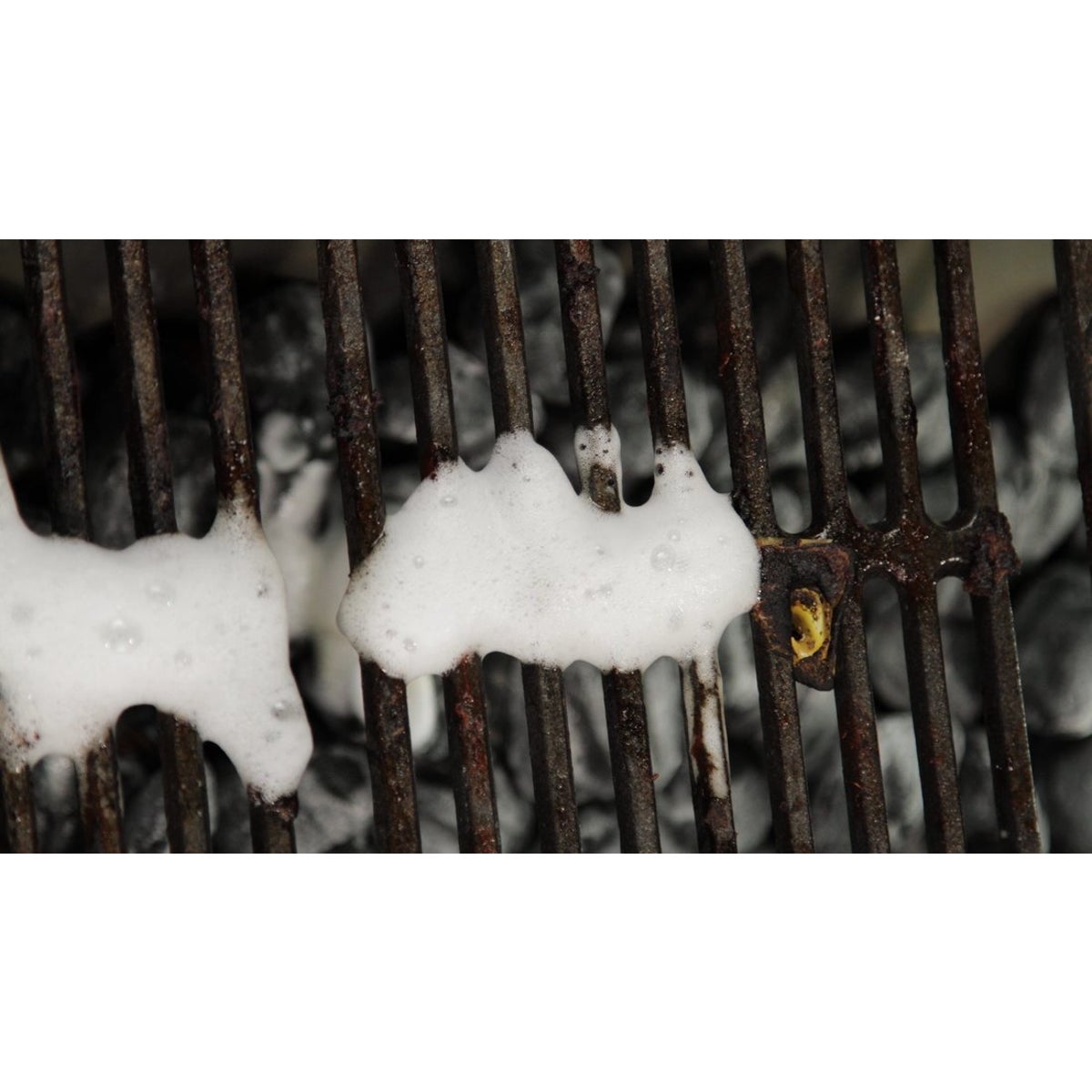 Goo Gone 24 Oz. Grill Barbeque Cleaner Image 2