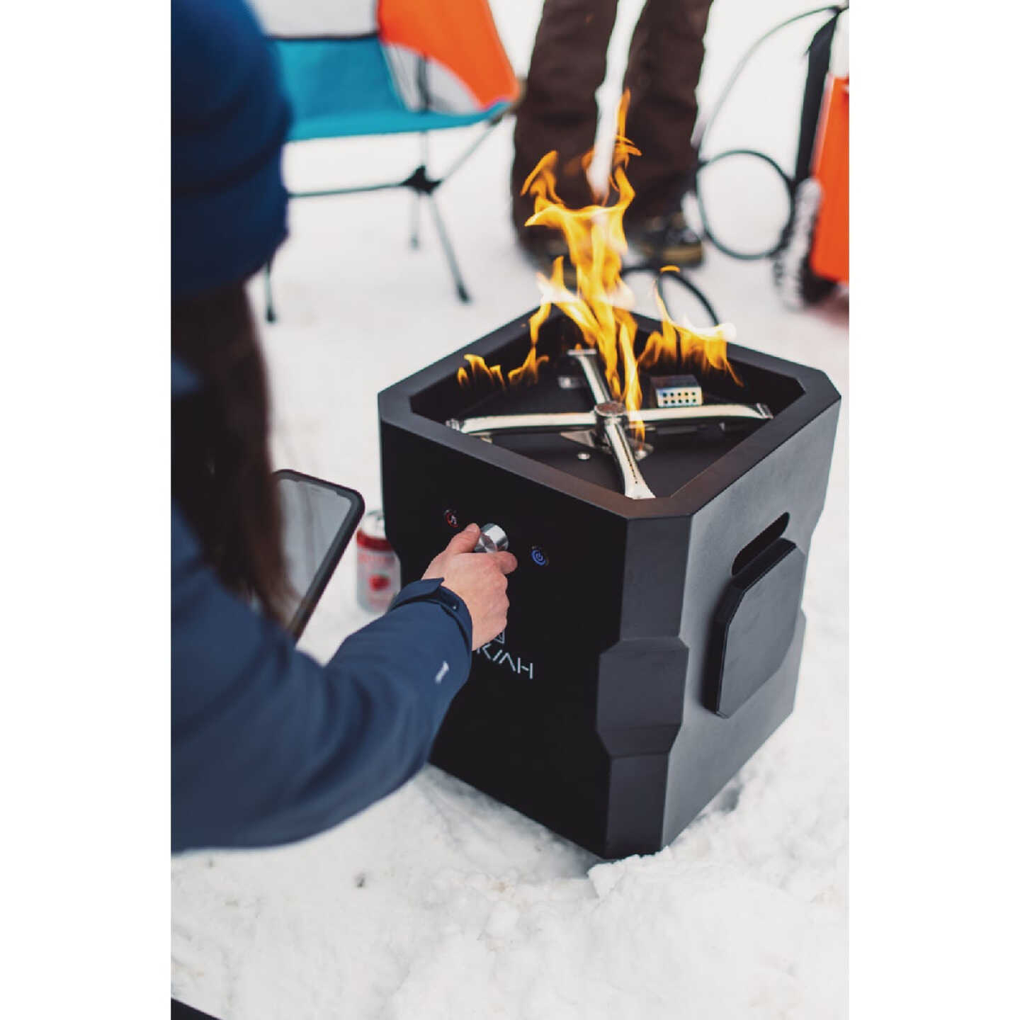 Ukiah Tailgater II 17 In. Black Square Gas Fire Pit with Beat to Music Technology Image 2