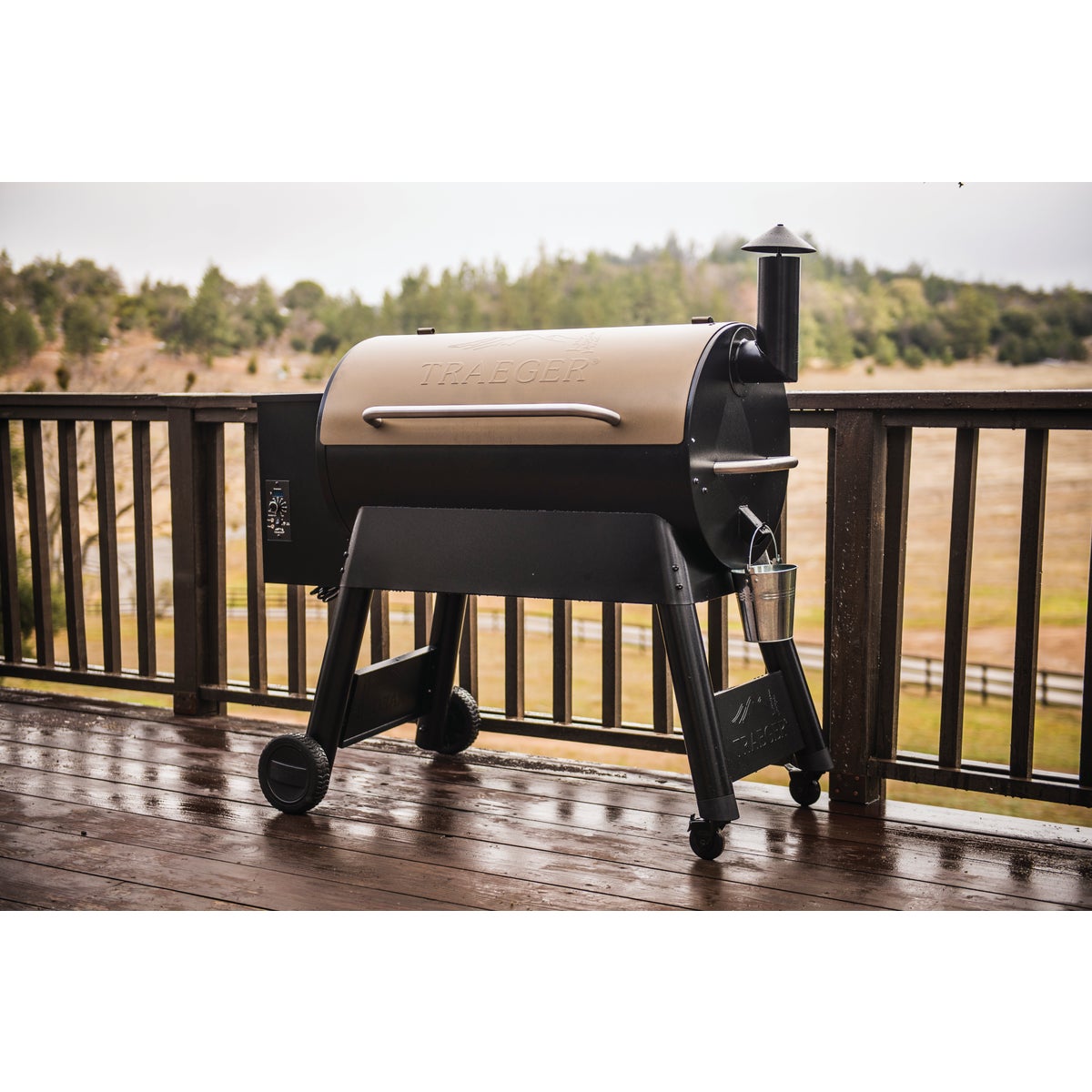 Traeger Pro Series 34 Wood Pellet Grill, Bronze Image 8