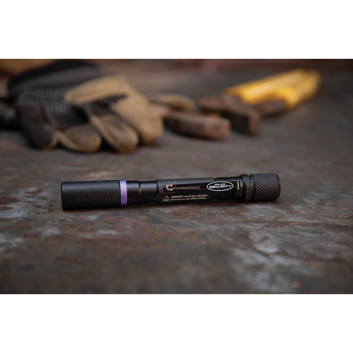 Police Security 395 Nm. 2AAA Aluminum UV Inspection Penlight with Bite Guard Image 2