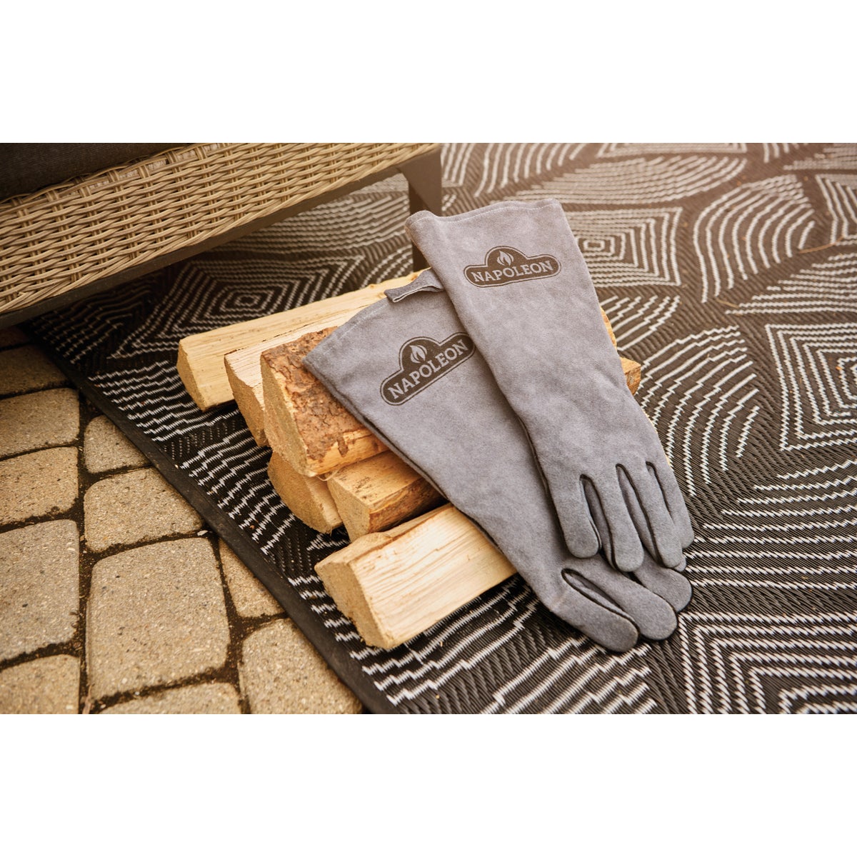Napoleon Genuine Leather BBQ Gloves Image 2
