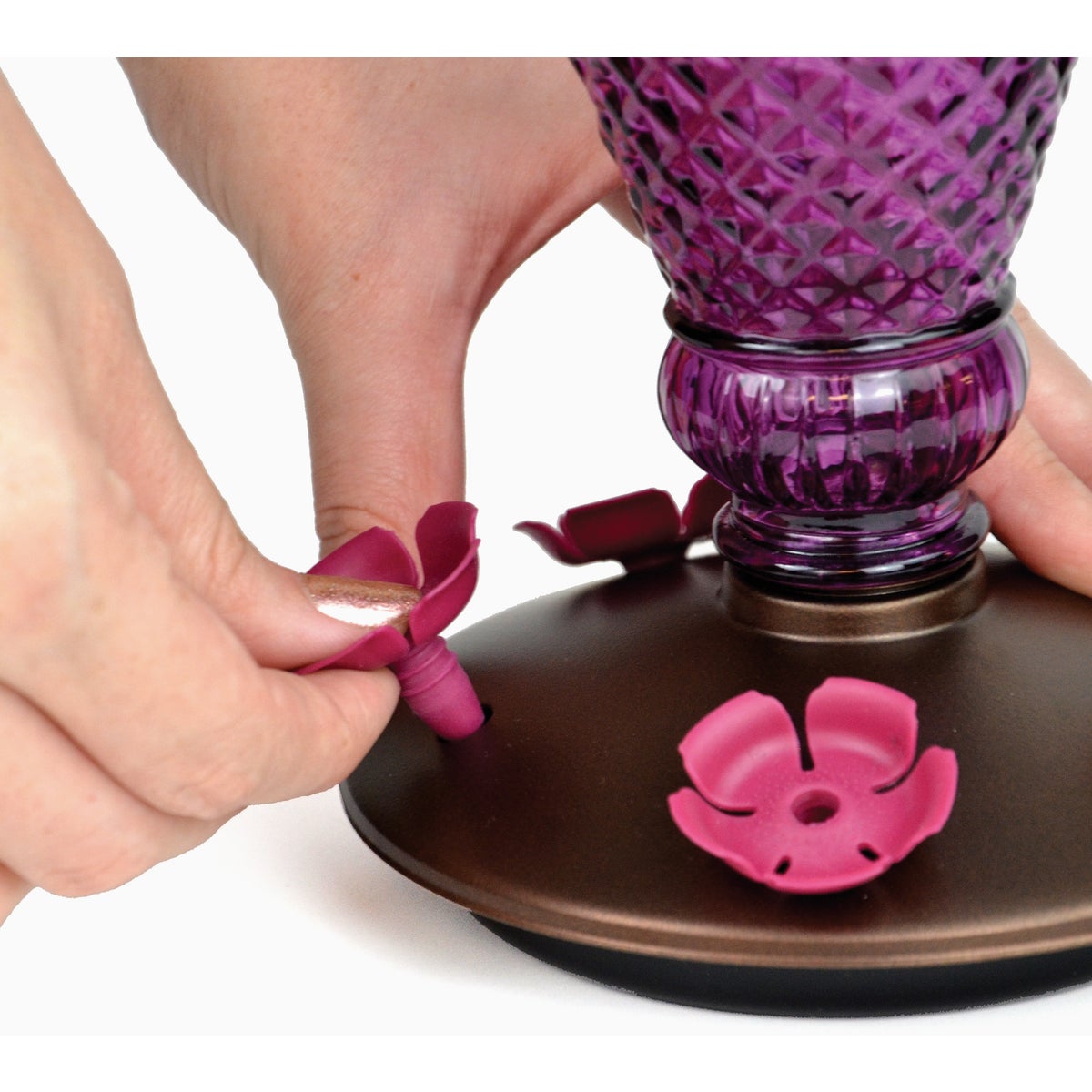 Perky-Pet Diamond Wine 24 Oz. Glass Top-Fill Hummingbird Feeder Image 4