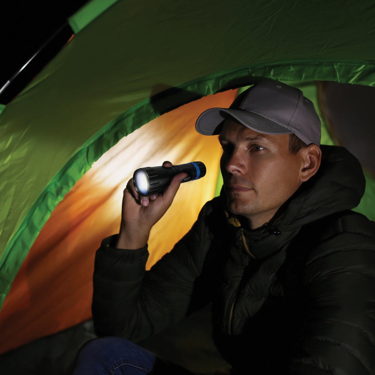 Police Security Scope 750 Lm. LED 4AAA Flashlight Image 2