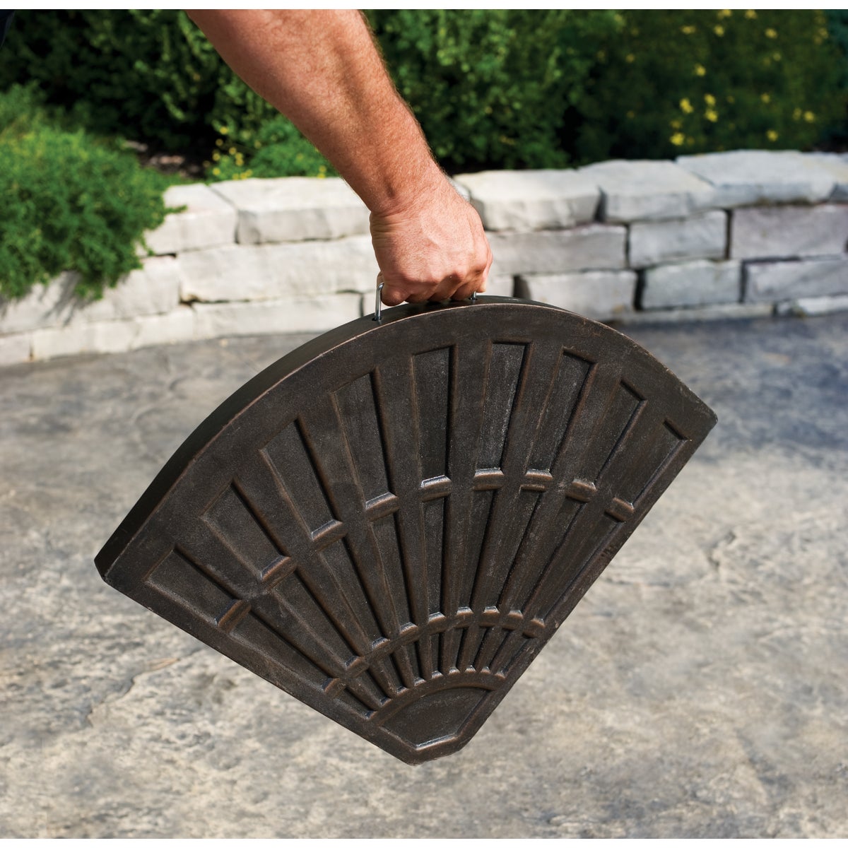 Outdoor Expressions 19 In. Offset Bronze Resin Umbrella Base Image 4