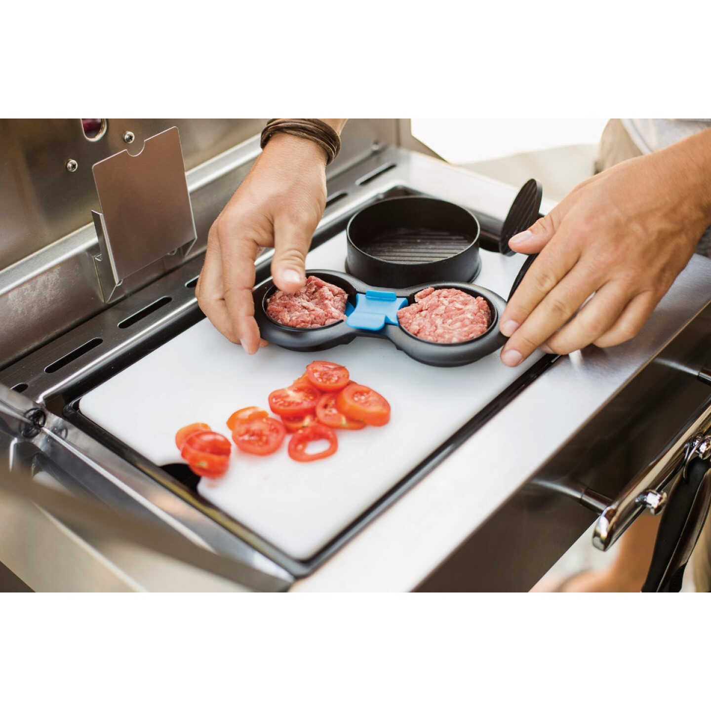 Napoleon Gourmet Burger Press Kit Image 6