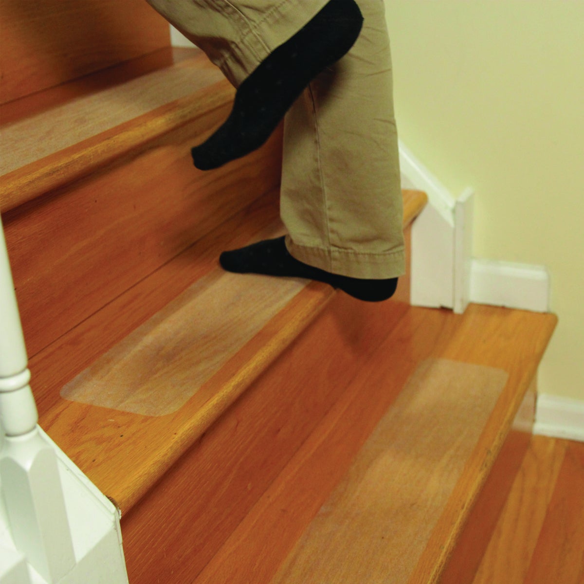 Handi Treads ClearGrip 6 In. W. x 24 In. L. Clear Non-Slip Grit Treads (4-Pack) Image 2