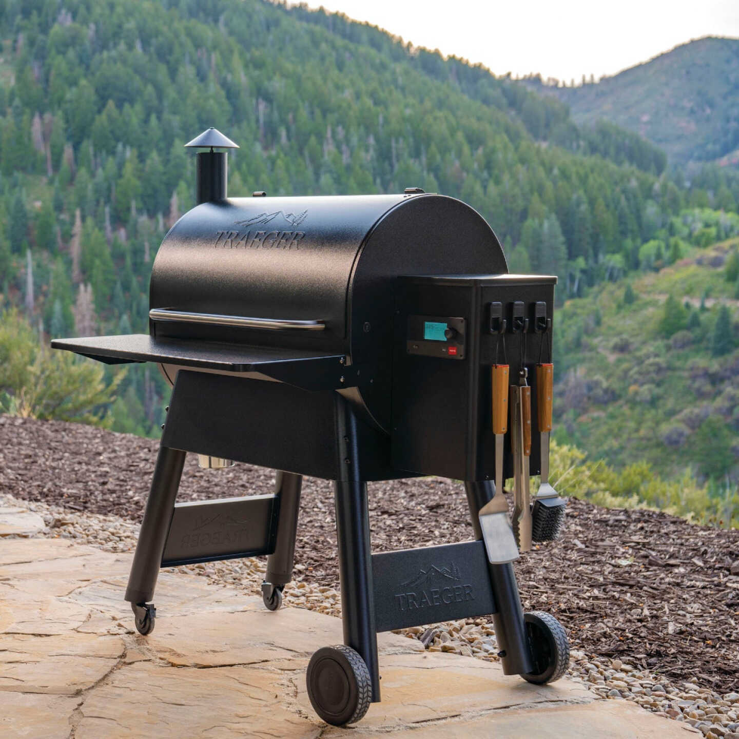 Traeger Pro 780 Wi-Fi Wood Pellet Grill, Black Image 2
