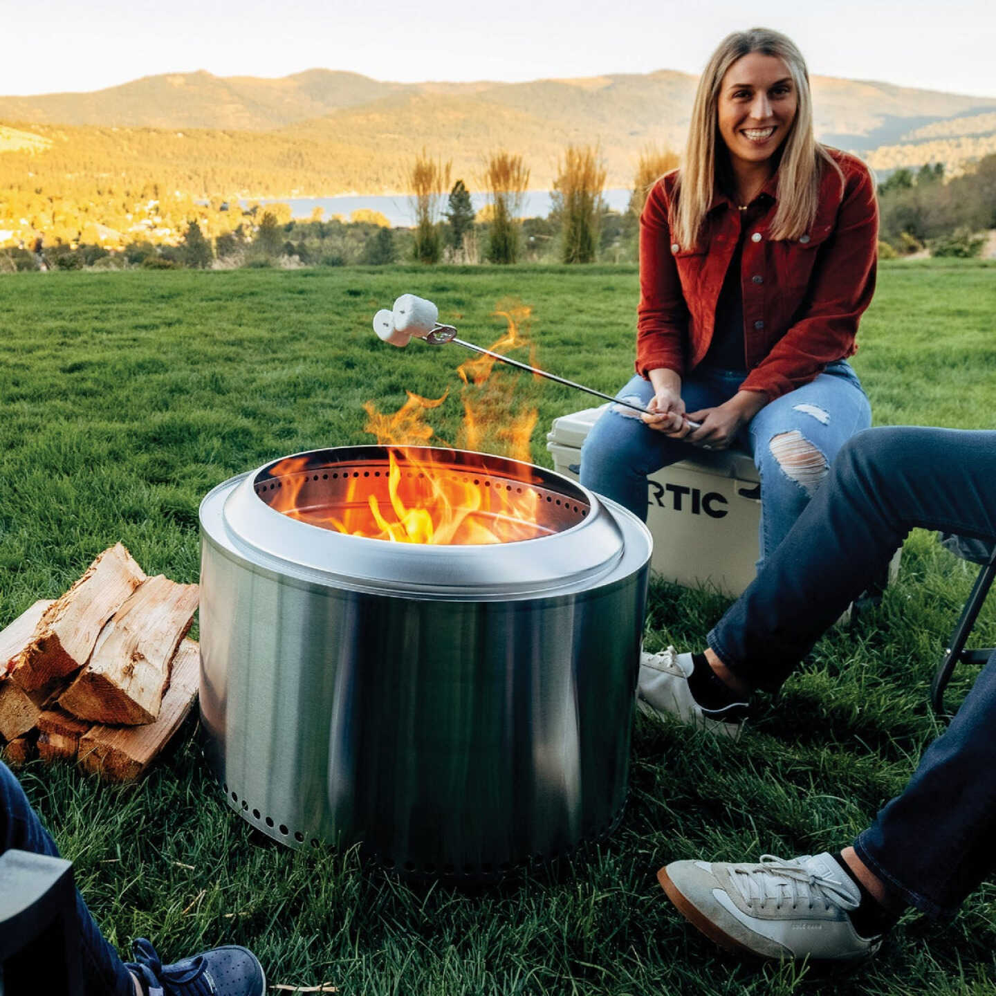 Solo Stove Yukon 2.0 27 In. Round Wood Burning Smokeless Fire Pit with Stand Image 3