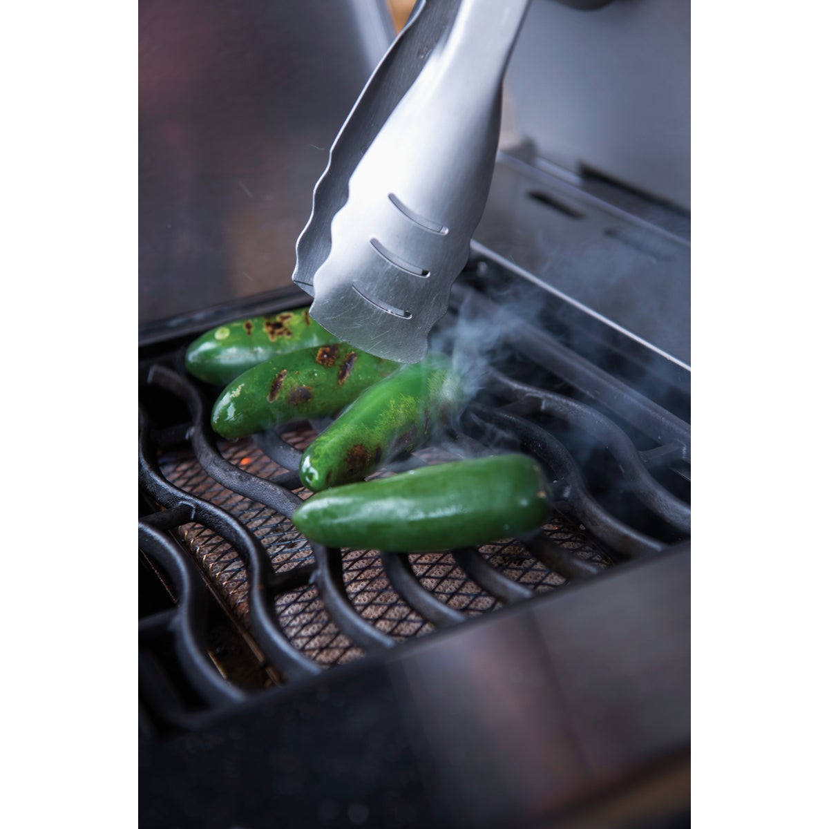 Napoleon PRO Stainless Steel Easy Locking Tongs Image 3