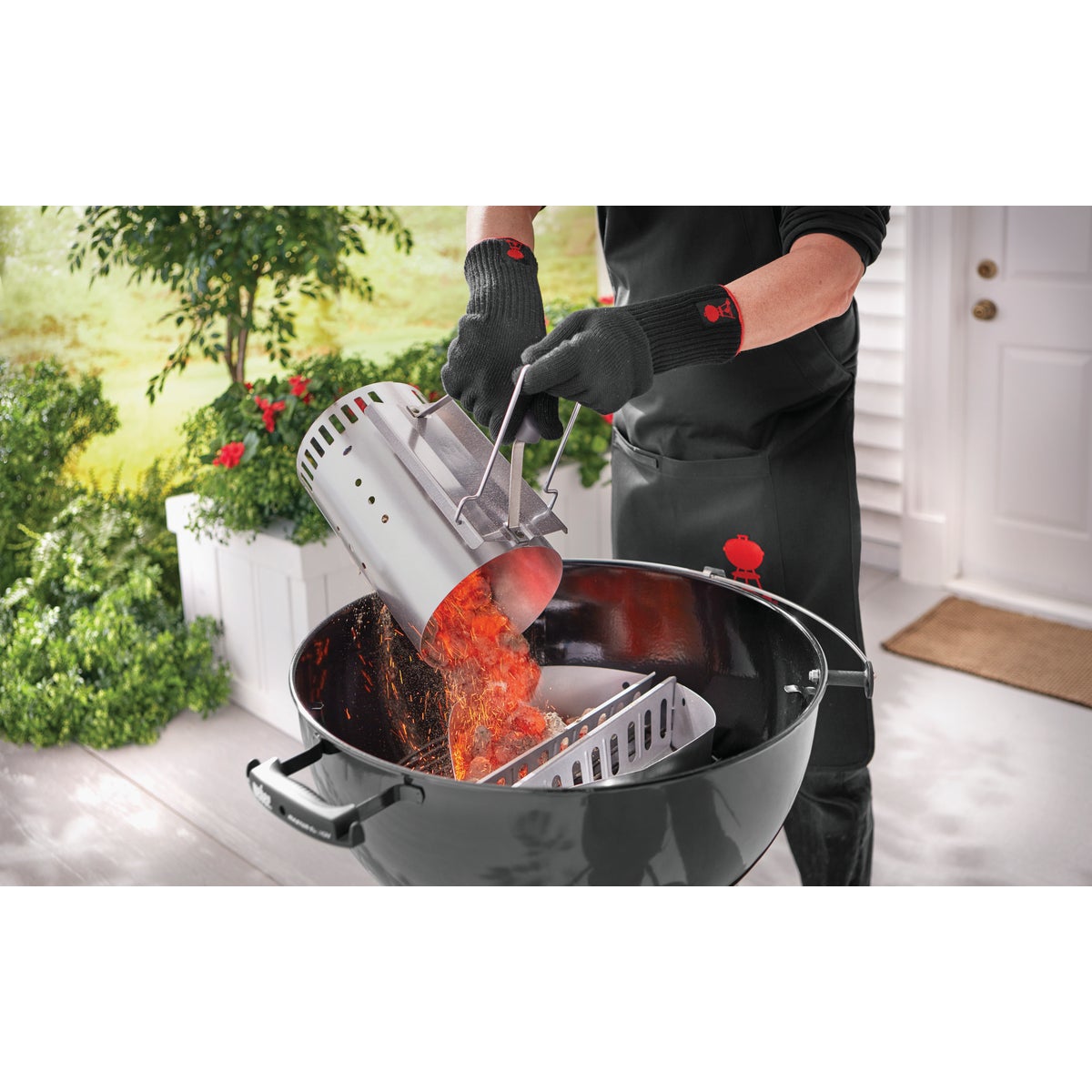 Weber Rapidfire Large Chimney Charcoal Starter Image 2
