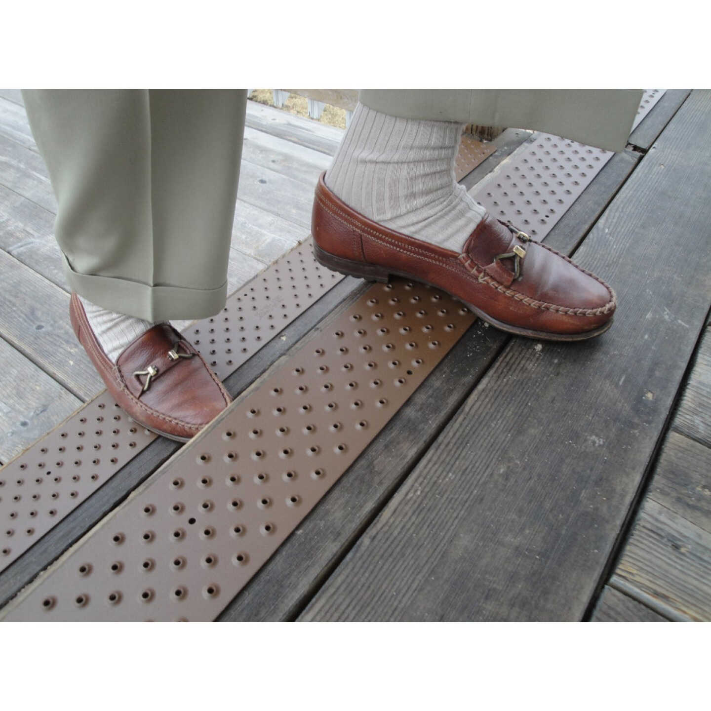 Handi Treads 3.75 In. W. x 30 In. L. Brown Non-Slip Aluminum Tread Image 3