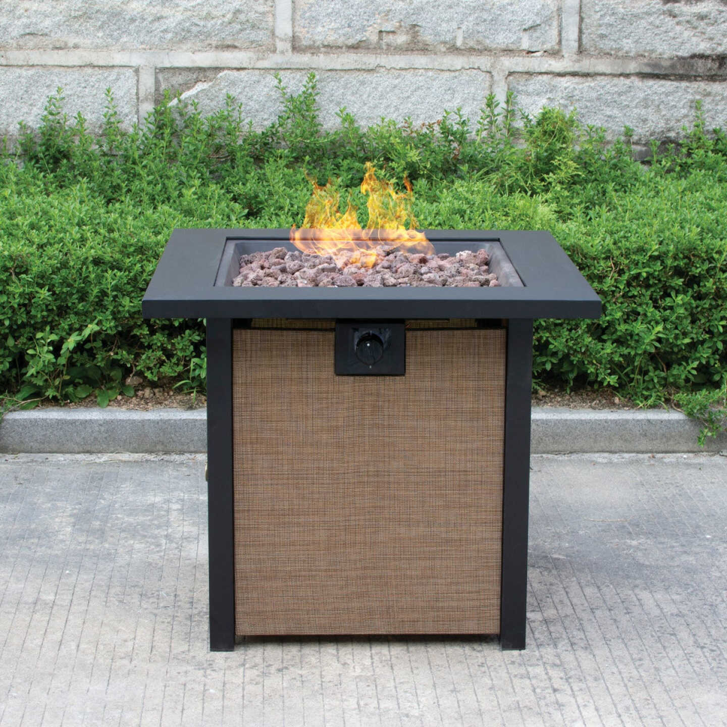 Bond Woodleaf 28 In. Square Steel Gas Fire Pit Image 3