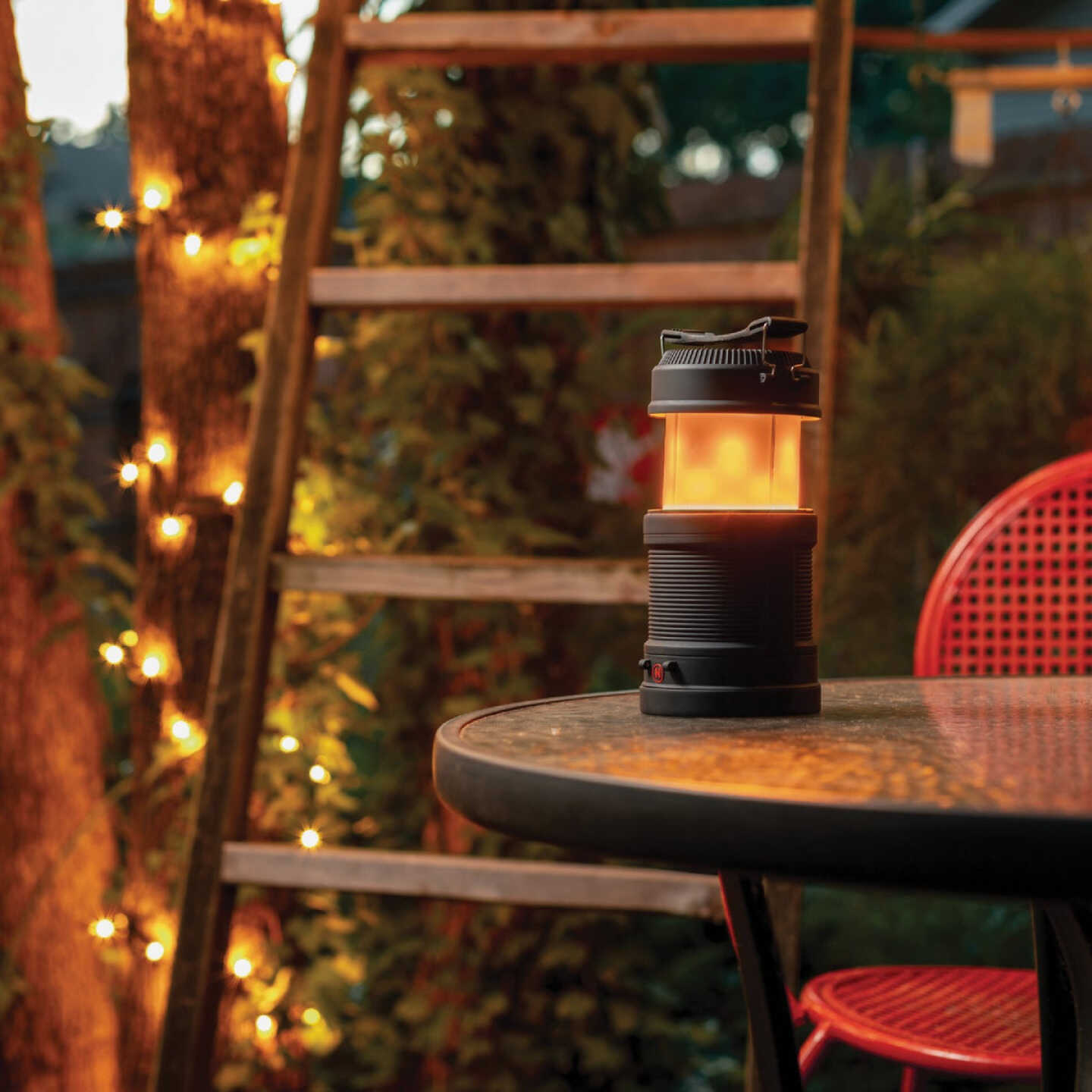 Nebo Big Poppy 8.37 In. H. x 4.06 In. Dia.Rechargeable LED Lantern Image 3