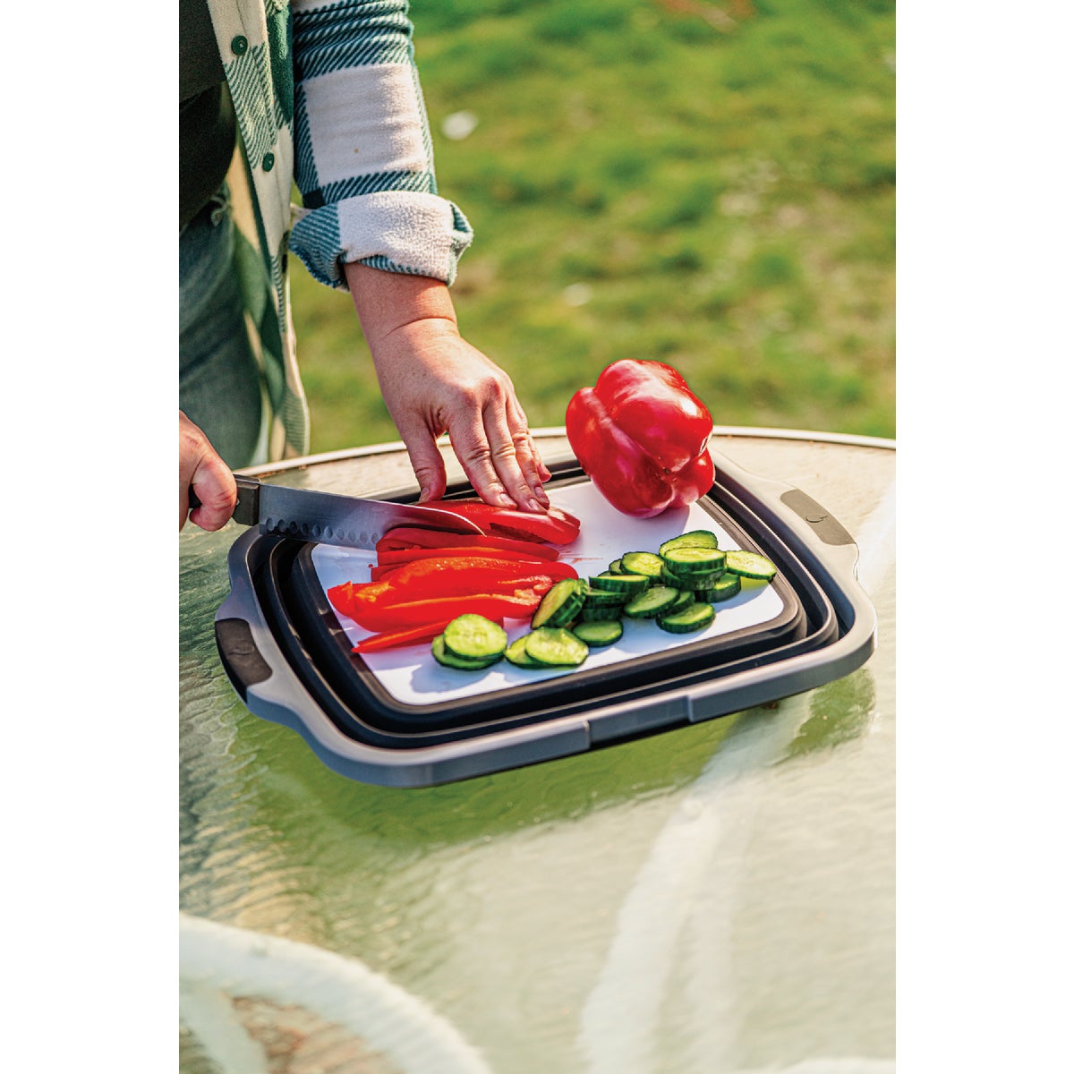 Drip EZ Jr. Black 15.75 In. L. x 12.5 In. W. x 4.5 In. D. Collapsible Food Prep Tub Image 2