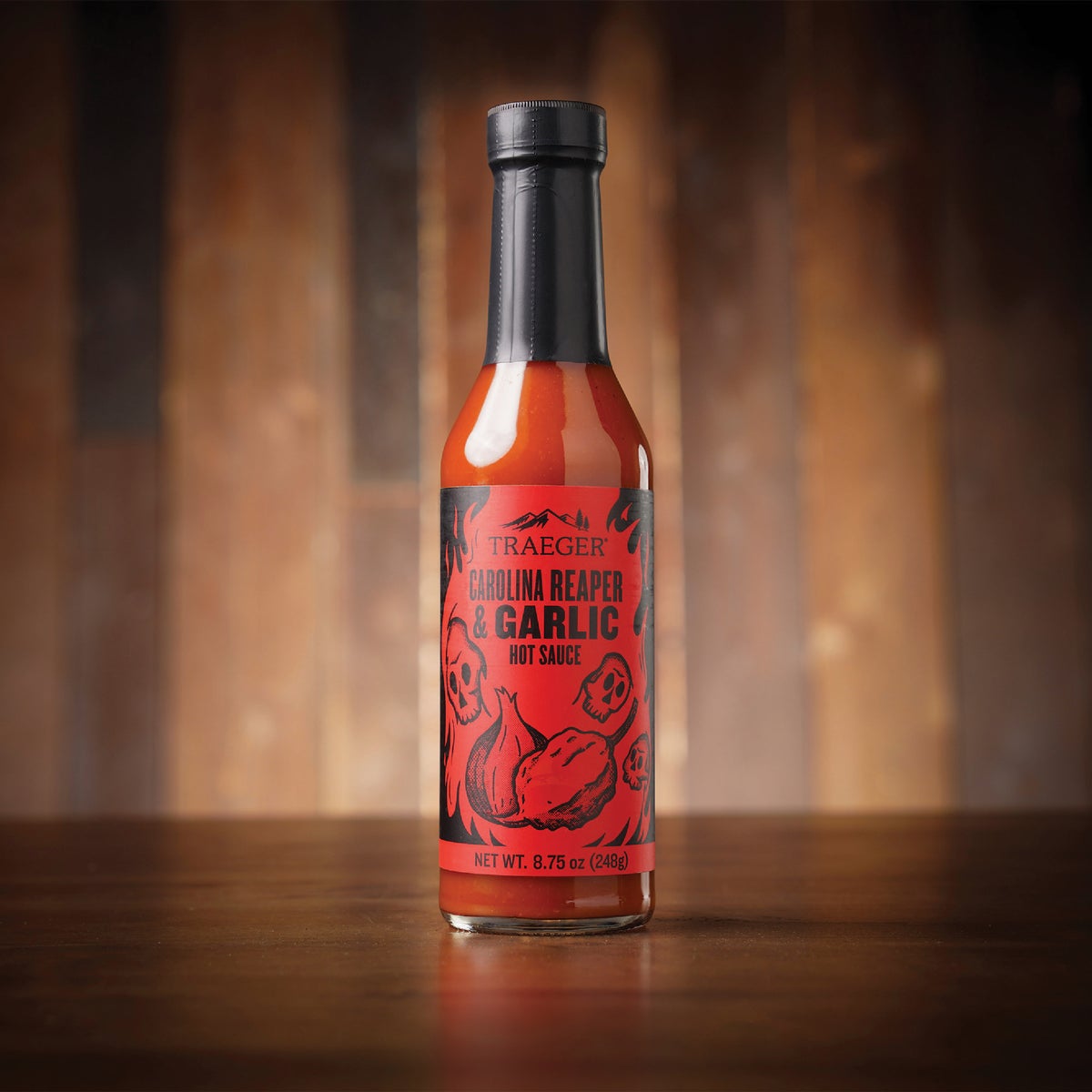 Traeger 8.75 Oz. Carolina Reaper & Garlic Hot Sauce Image 4