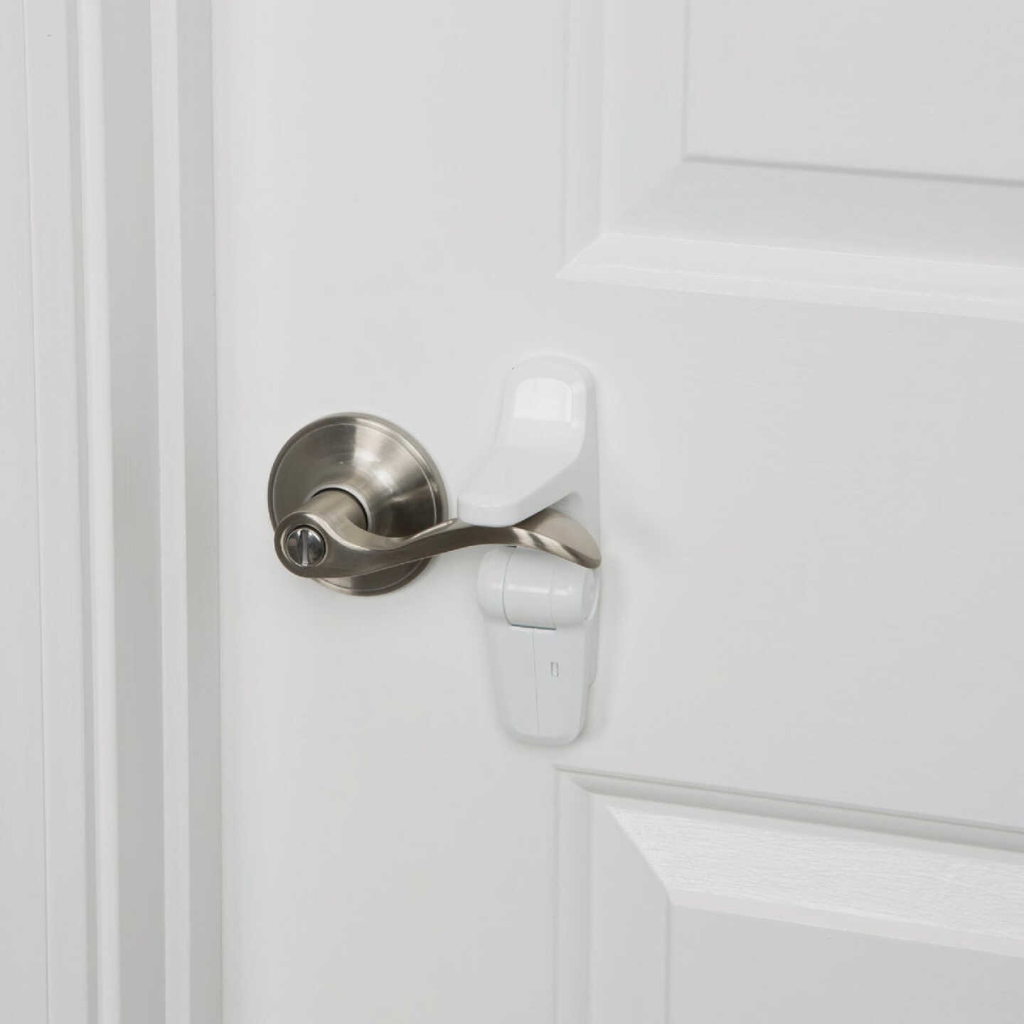 Safety 1st OutSmart Lever Handle White Door Lock Image 2