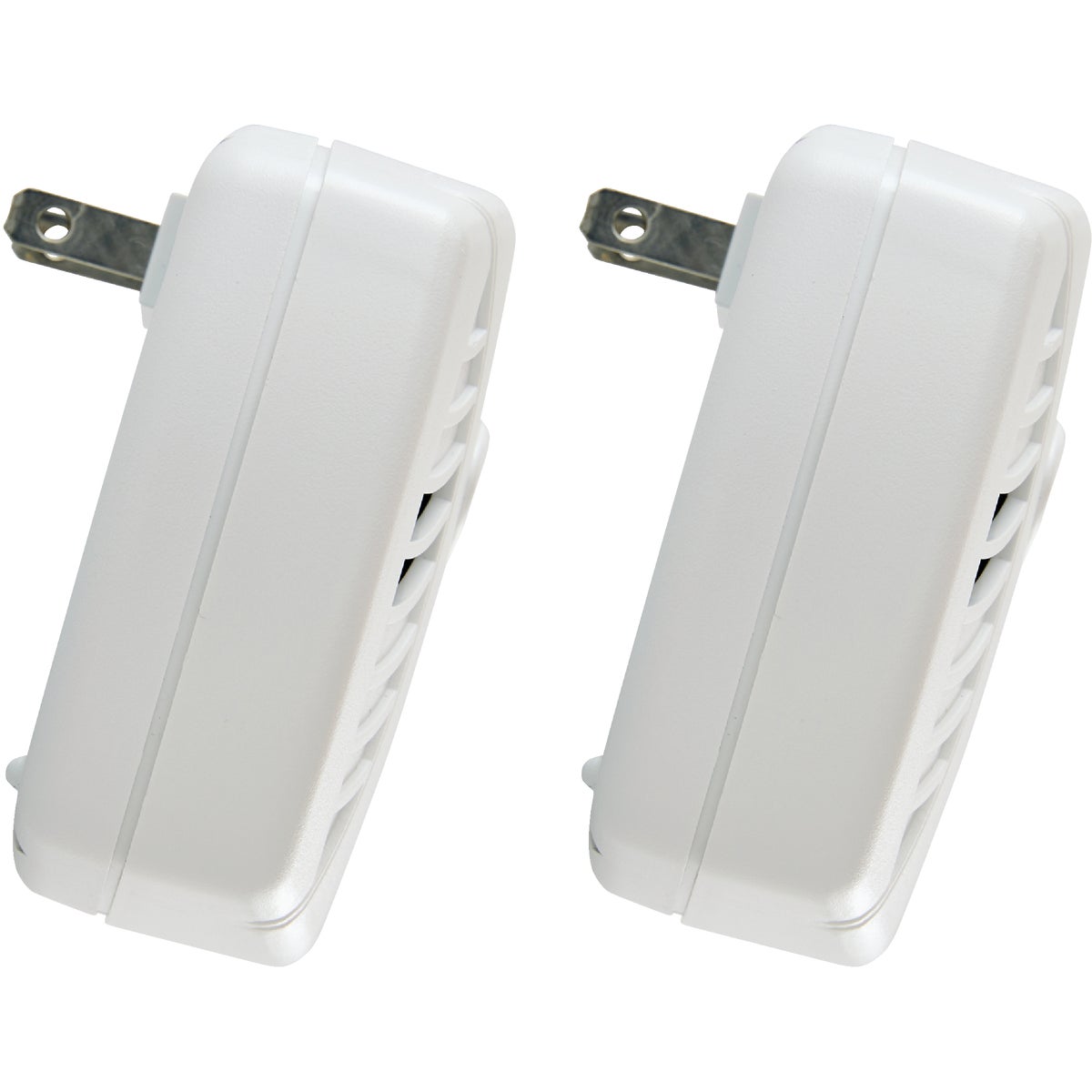 First Alert CO606 Plug-In 120V Electrochemical Carbon Monoxide Alarm with Battery Backup (2-Pack) Image 4