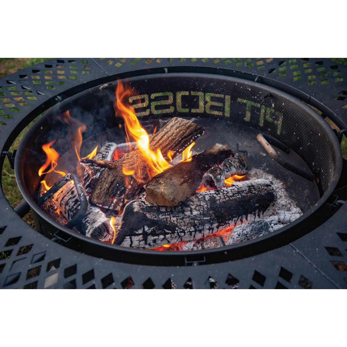 Pit Boss 2-In-1 24 In. Black Round Fire Pit & Grill Image 4