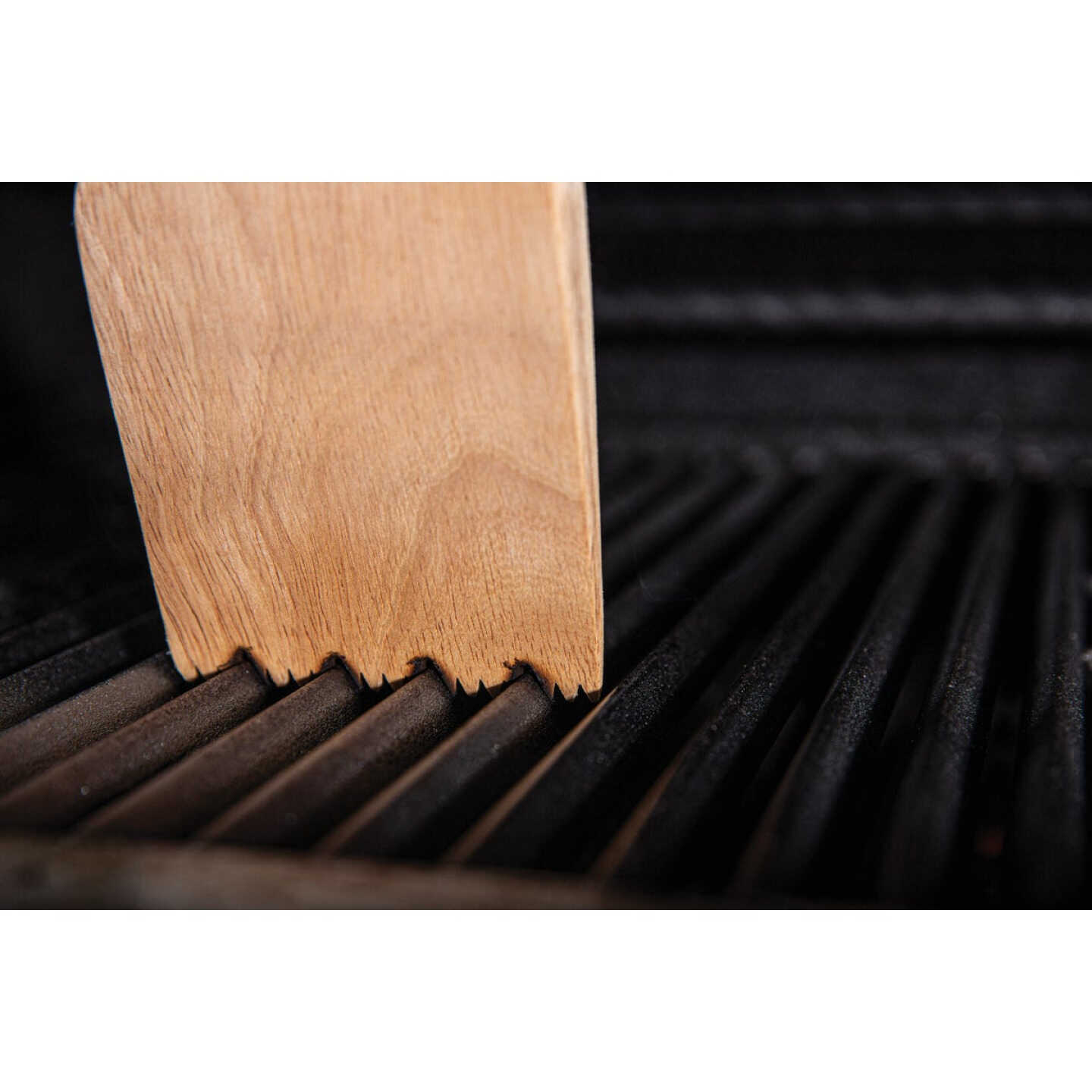 Broil King 17.75 In. Wood Grill Scraper Image 3