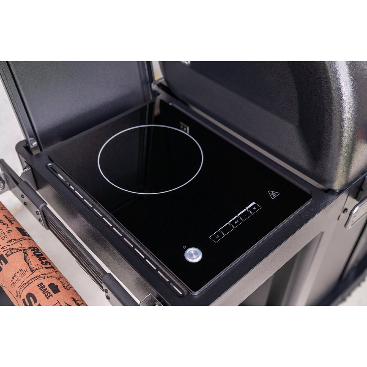 Traeger Woodridge Elite WiFire Pellet Grill Image 9