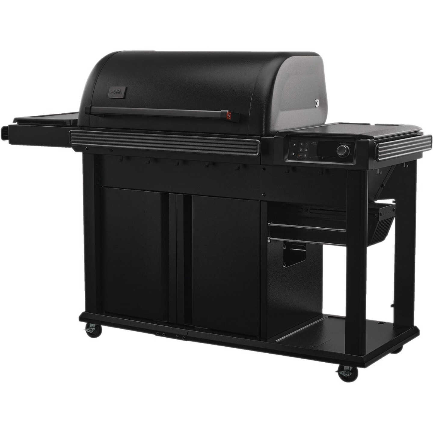 Traeger Woodridge Elite WiFire Pellet Grill Image 17