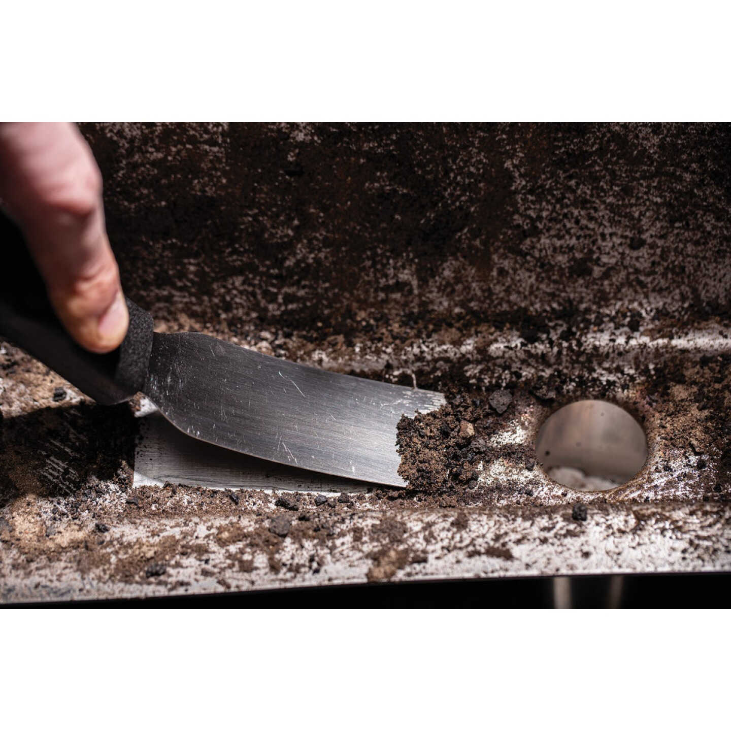 Broil King Pellet & Gas Grill Cleaning Kit Image 3