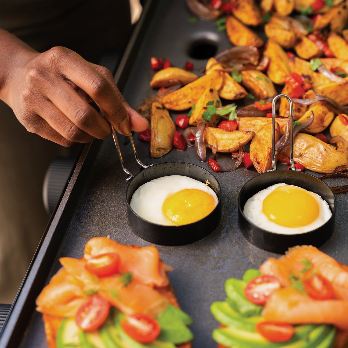 Char-Broil 13-Piece Griddle Tool Set Image 3