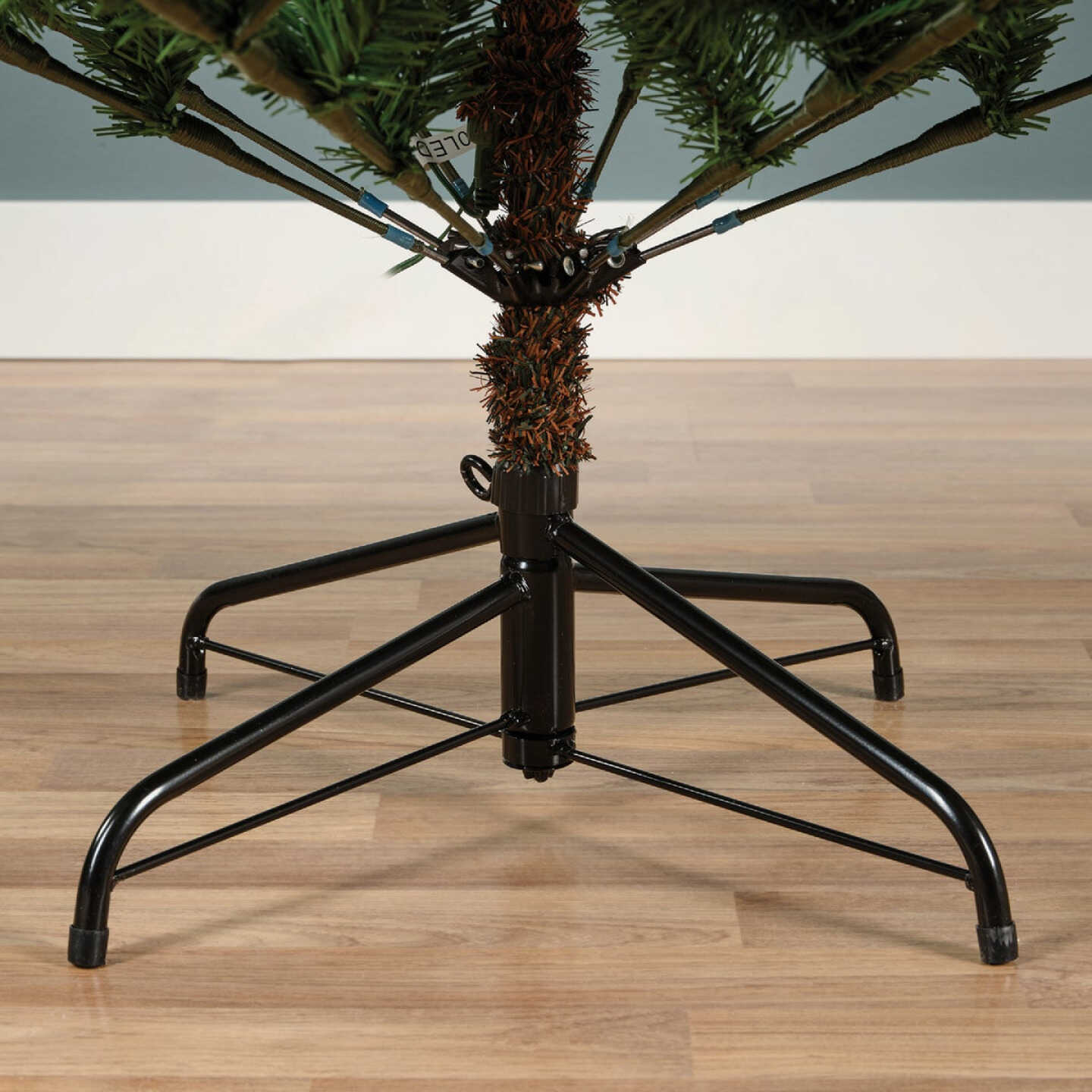 Everlands 6 Ft. Warm White/Multi LED Allison Pine Christmas Tree Image 3